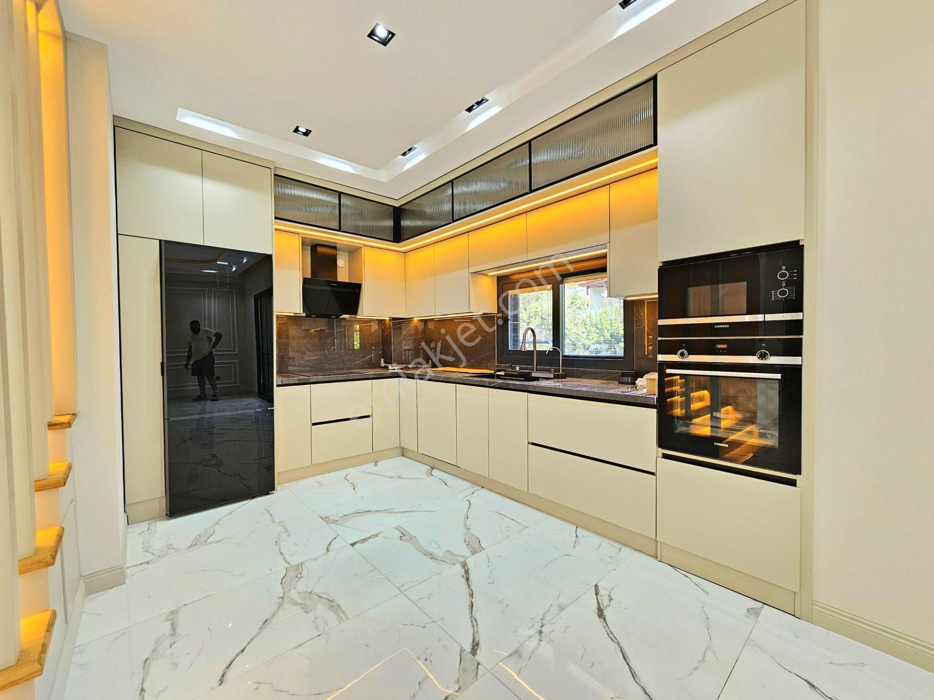 ▶ ▶ Akçay Körfez'den Altınoluk Fener'de Denize 150 Metre 4+1 Villa - Görsel 6