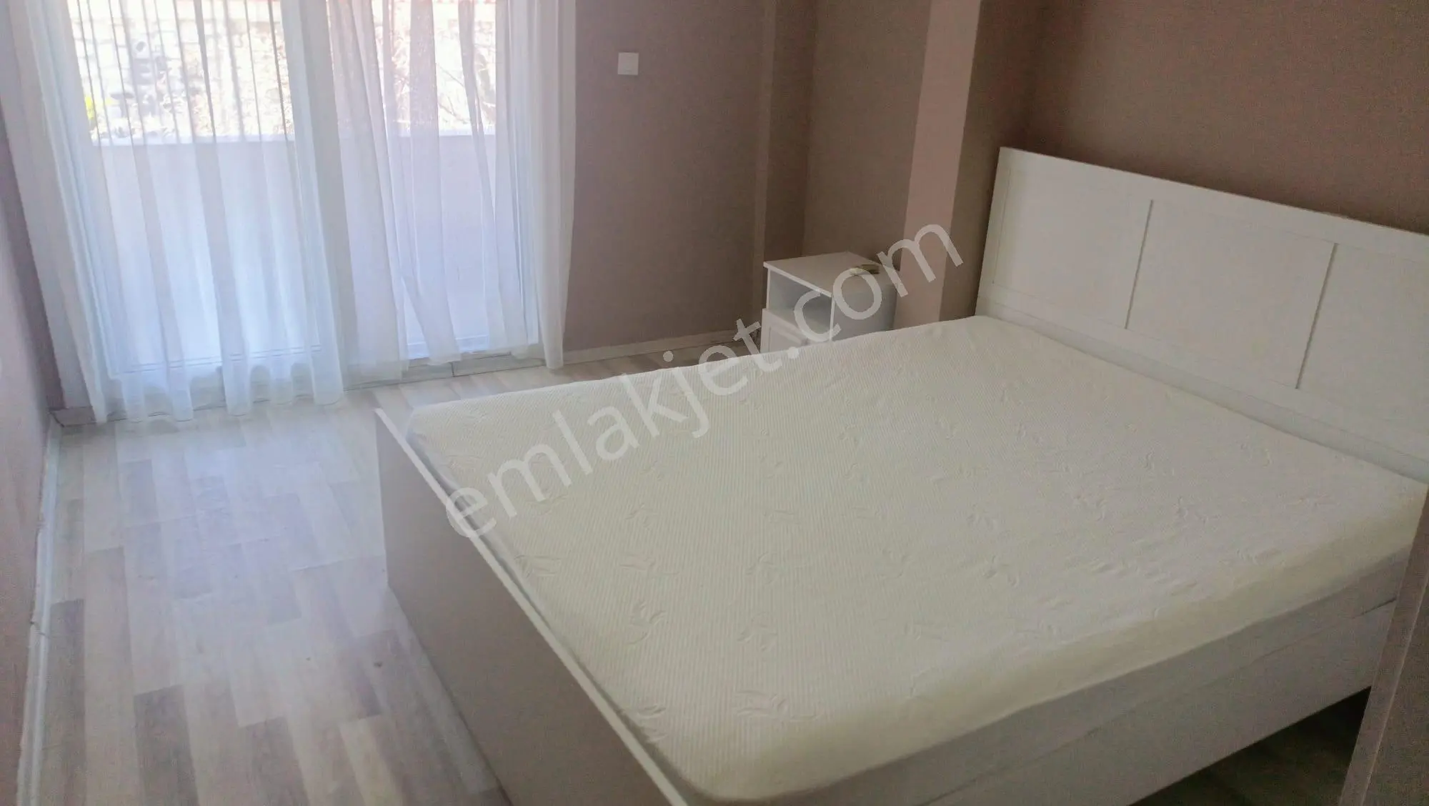 Alaçatı Merkezde Mobilyalı Sezonluk Kiralık Villa - Görsel 26