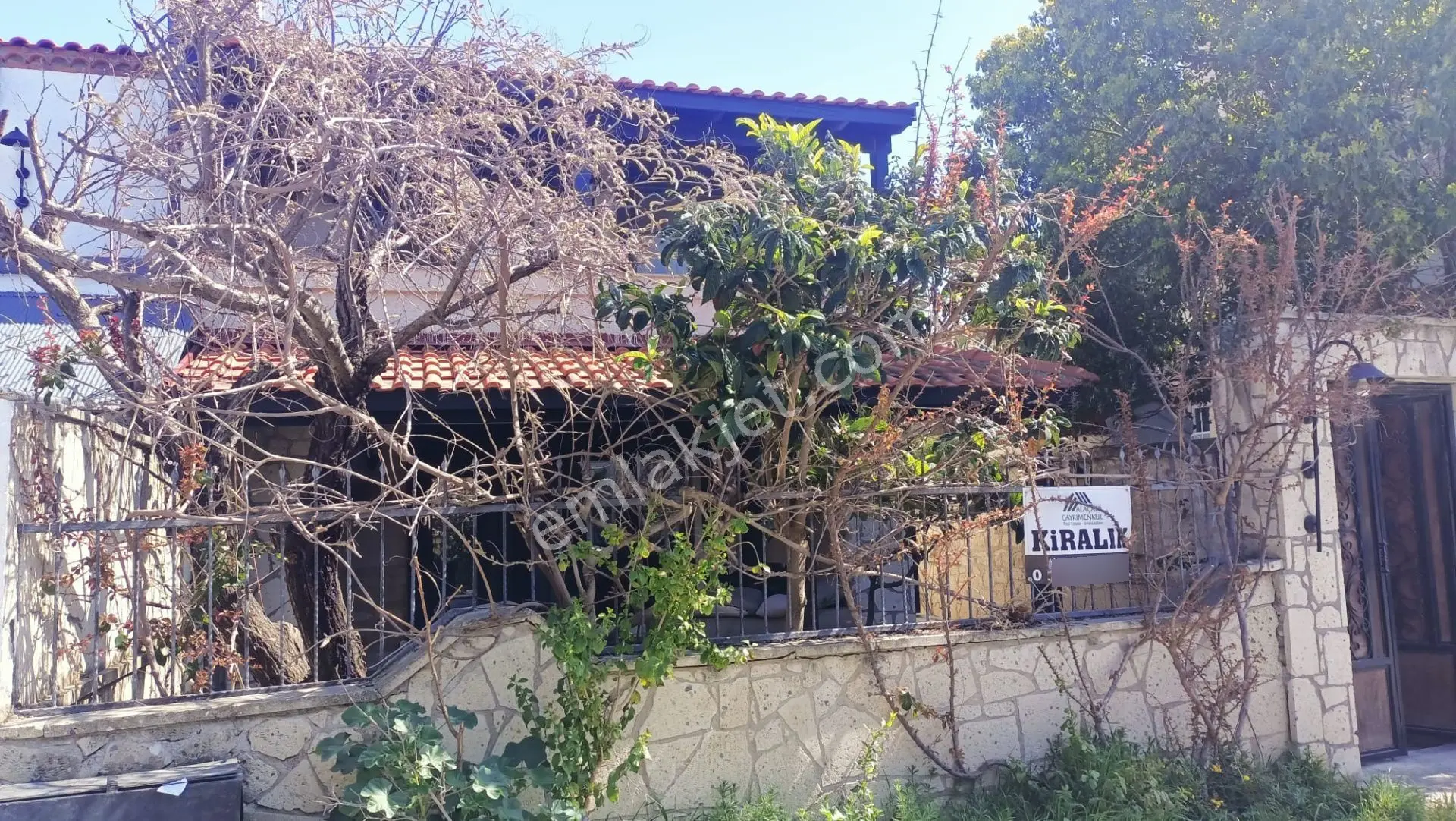 Alaçatı Merkezde Mobilyalı Sezonluk Kiralık Villa - Görsel 12