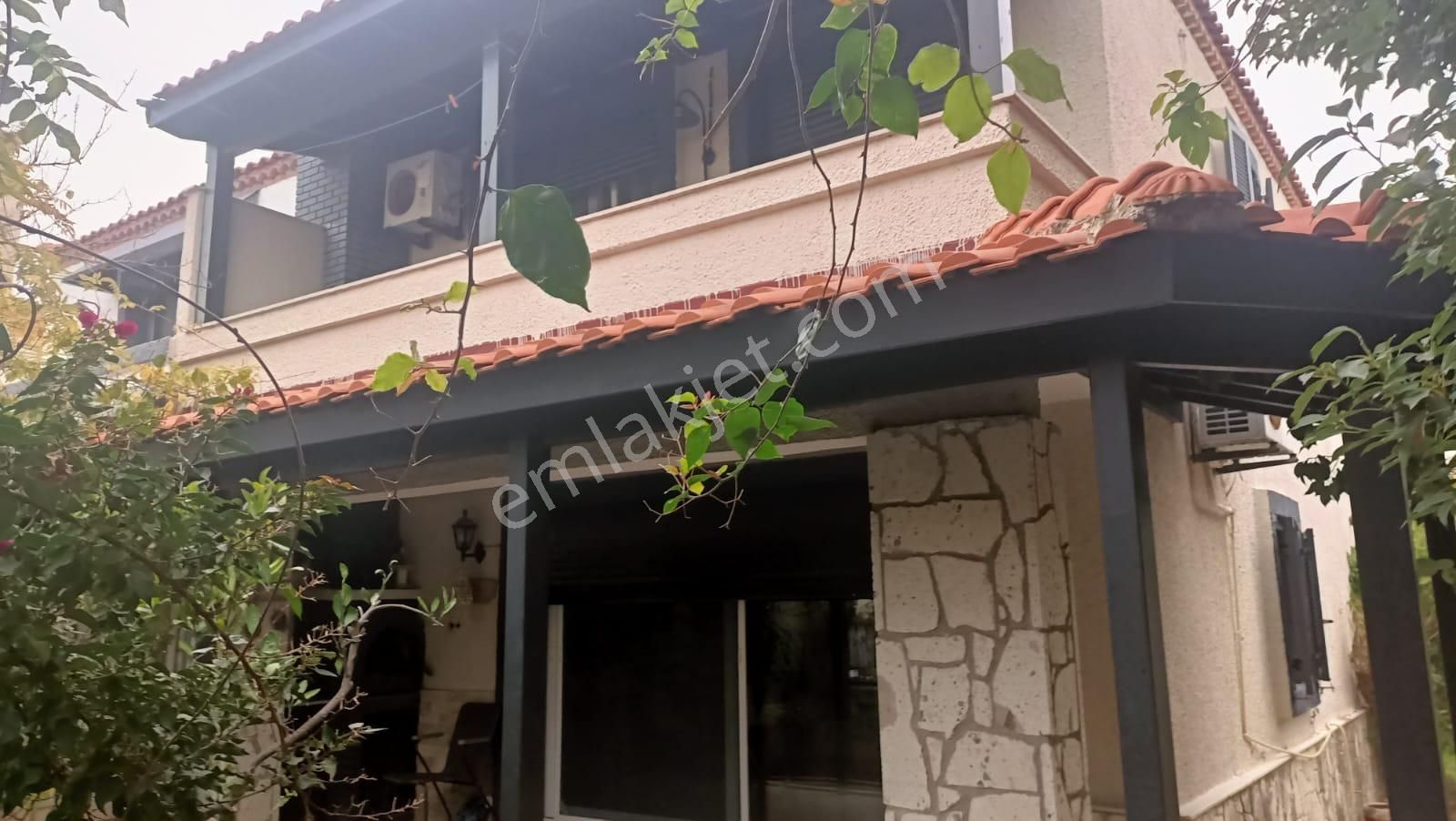 Alaçatı Merkezde Mobilyalı Yıllık Veya Sezonluk Kiralık Villa - Görsel 7