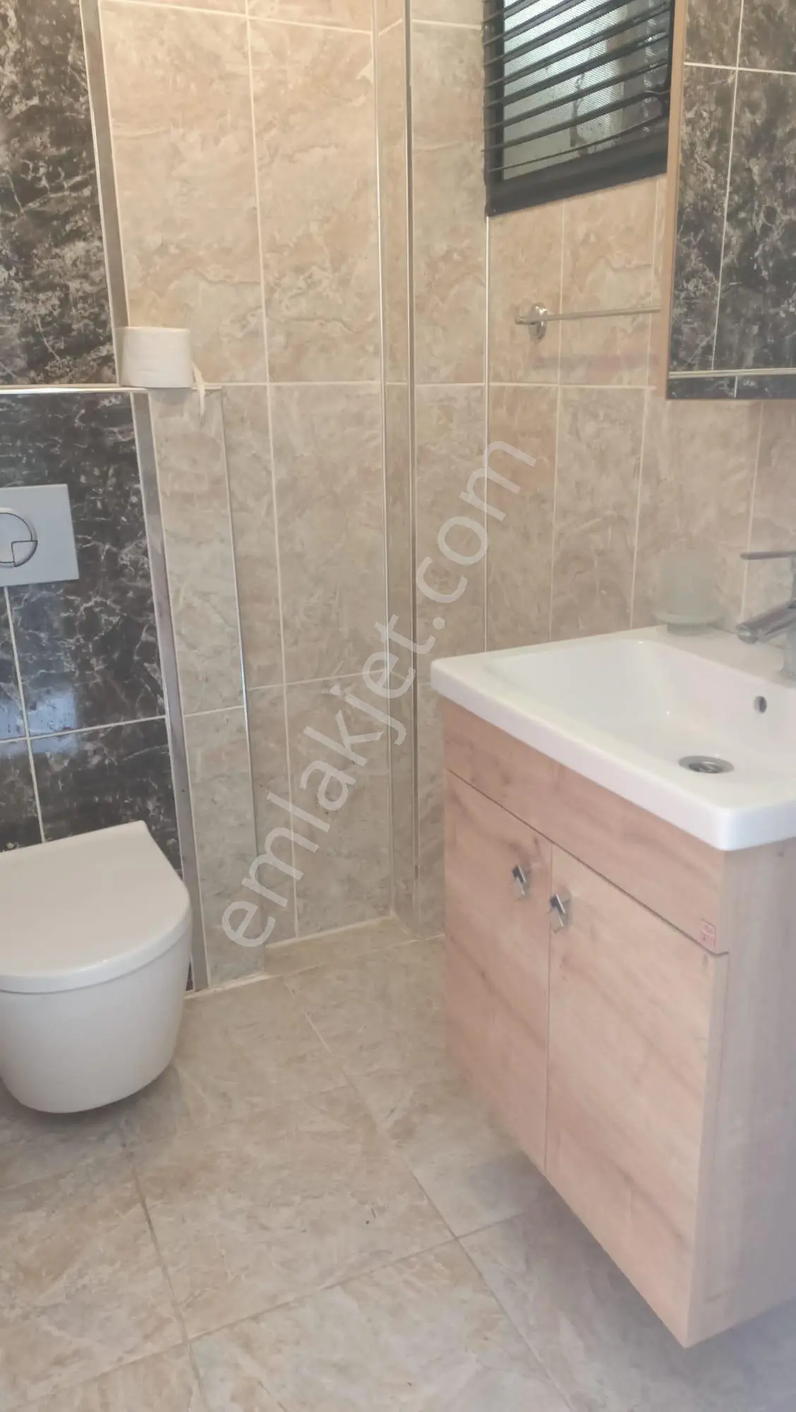 Alaçatı Merkezde Mobilyalı Sezonluk Kiralık Villa - Görsel 28