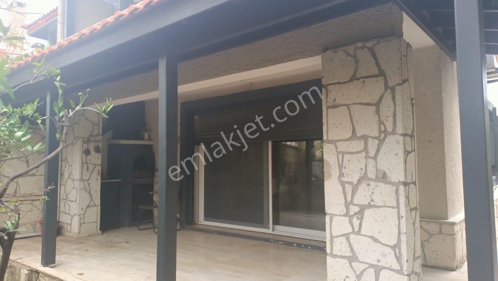 Alaçatı Merkezde Mobilyalı Yıllık Veya Sezonluk Kiralık Villa - Görsel 8
