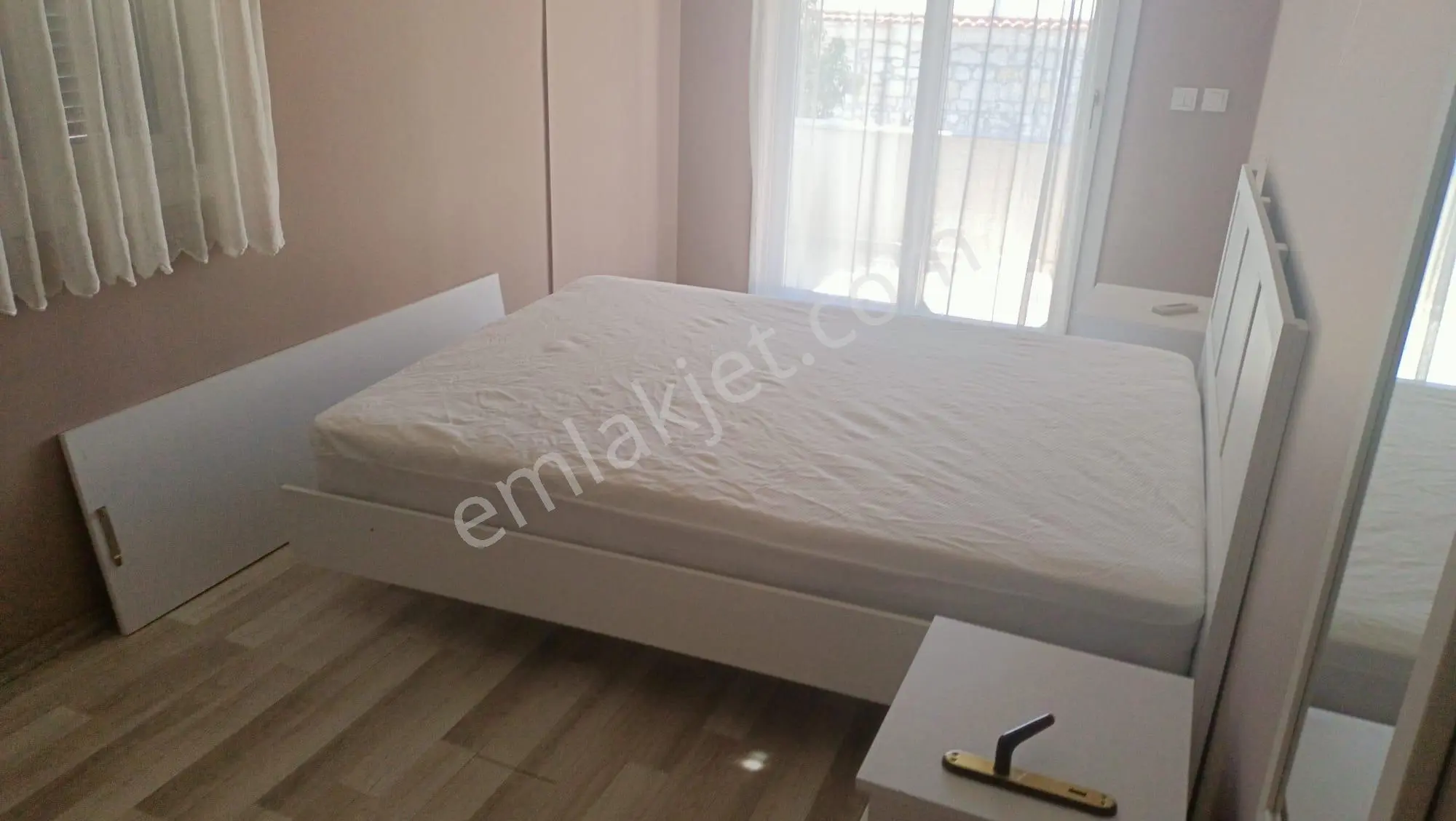 Alaçatı Merkezde Mobilyalı Sezonluk Kiralık Villa - Görsel 20