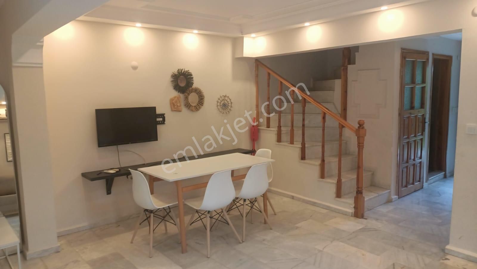 Alaçatı Merkezde Mobilyalı Yıllık Veya Sezonluk Kiralık Villa - Görsel 33