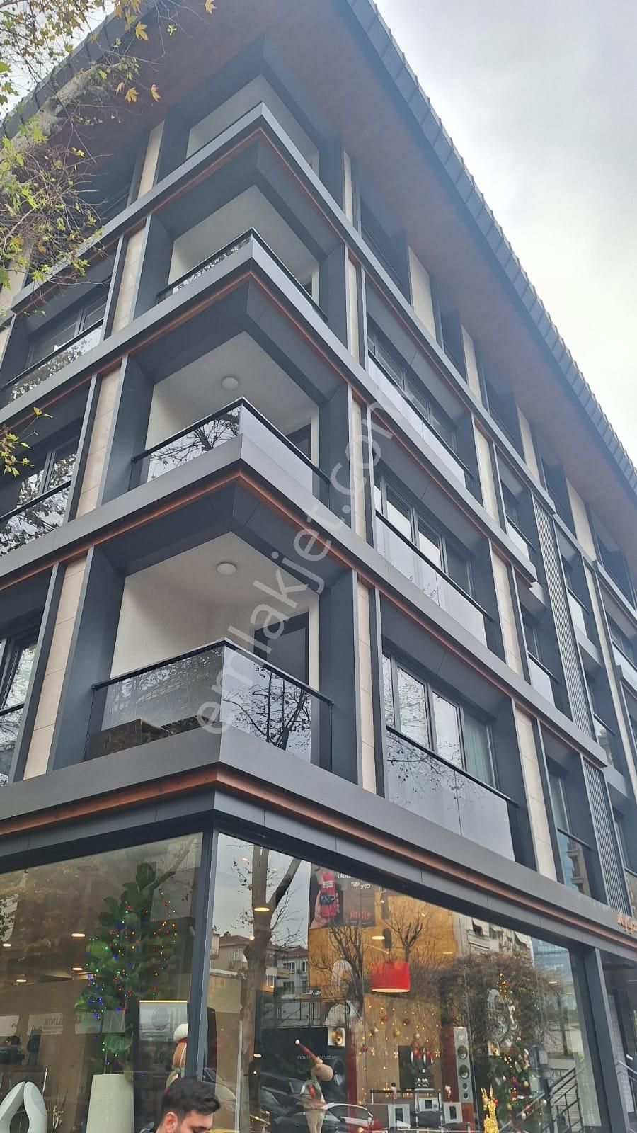 Etiler Nispetiye Cadde Üzeri Muyenehane Uygun 3+1 Kiralık Ofis - Görsel 3