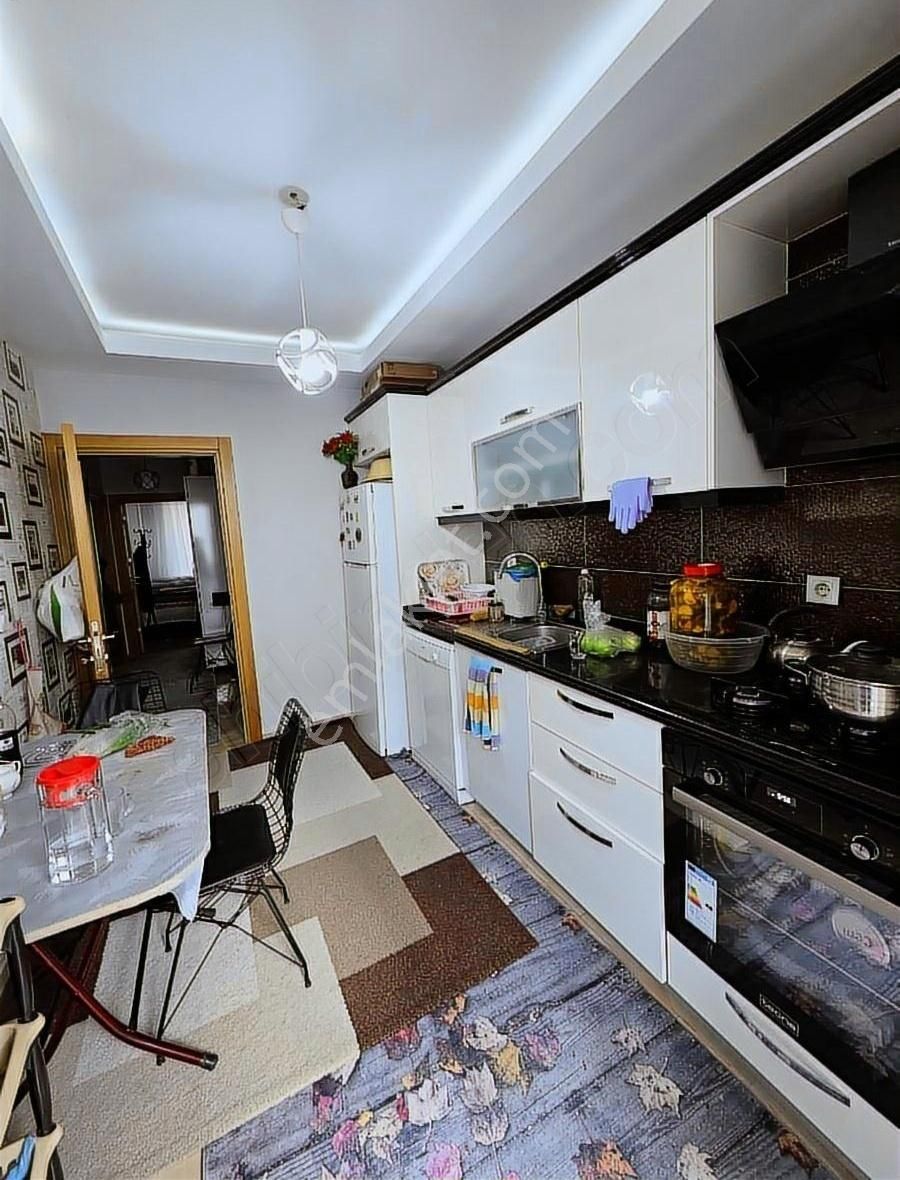 Yeni Bina 2+1 Krediye Uygun, Aile Binasında. - Görsel 11