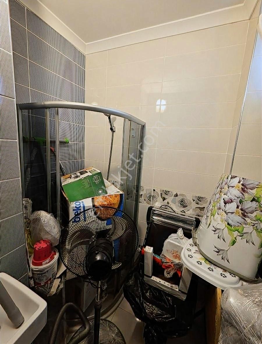 Yeni Bina 2+1 Krediye Uygun, Aile Binasında. - Görsel 2