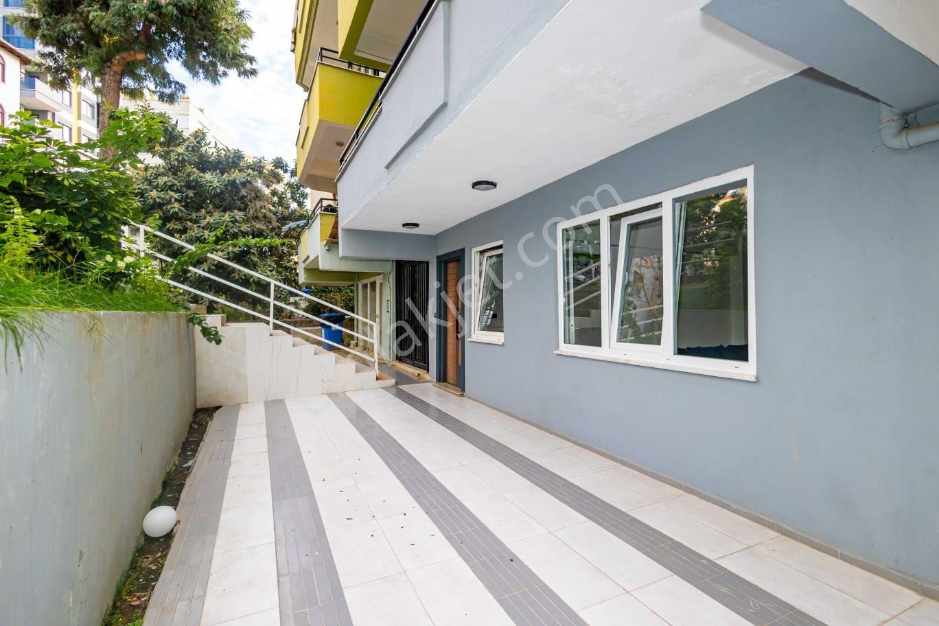 Guller Pinari 2+1 Ayri Mutfak İci Yapılı Satilik Daire