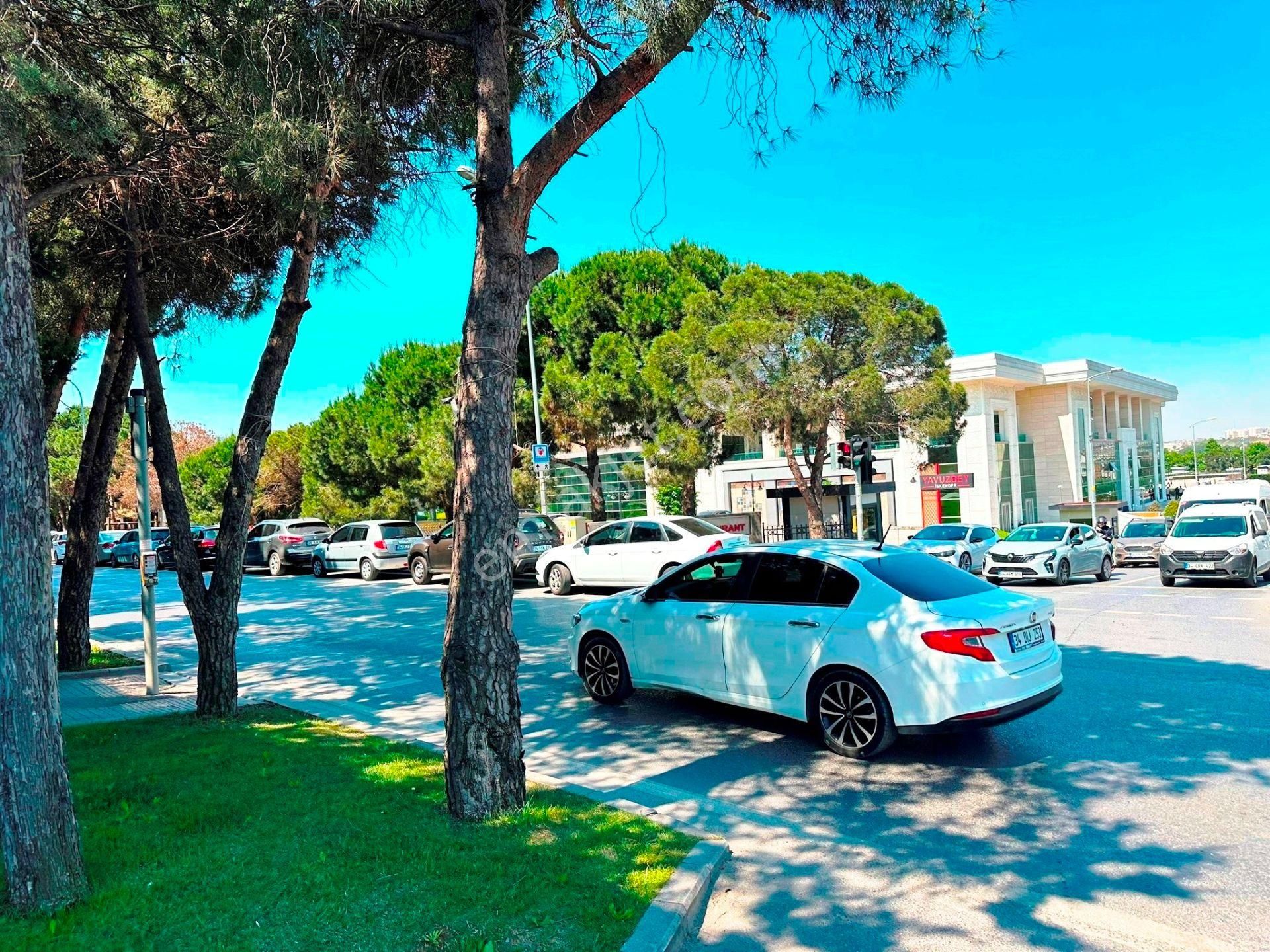 Sancaktepe Belediye Karşısı Yeni Plazada 50m2 Boş Satılık İşyeri - Görsel 30