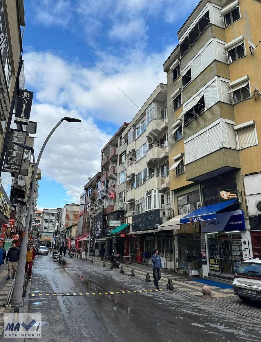 Mavi'den Çark Cad. Eski Vatan Hast. Sokağı Kiralık 3+1 Daire - Görsel 3