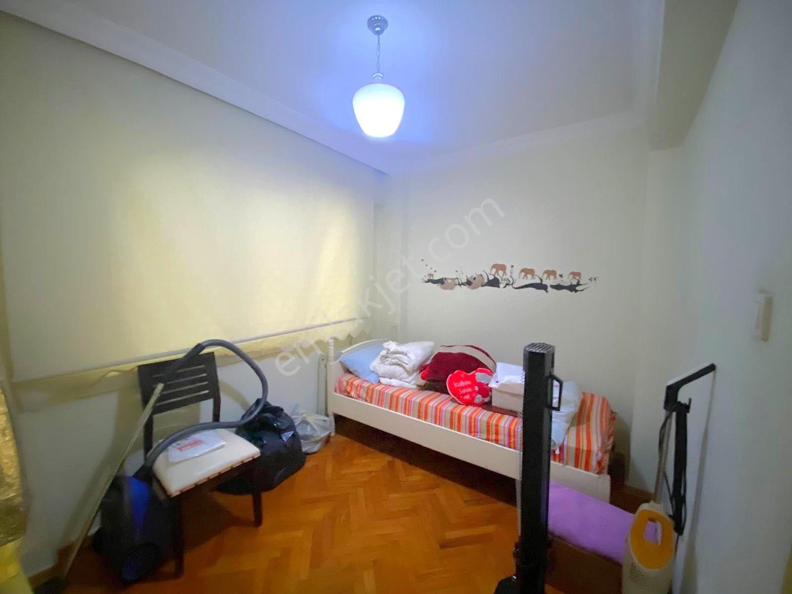 Bayraklı Mansuroğlu Haşim İşcan Caddesinde 3+1 Kiralık Daire - Görsel 18
