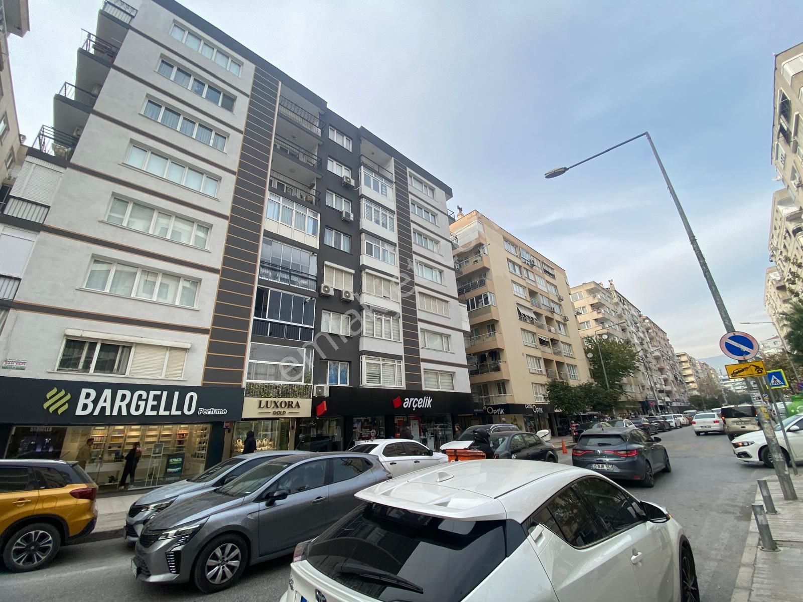 Bayraklı Mansuroğlu Haşim İşcan Caddesinde 3+1 Kiralık Daire - Görsel 29