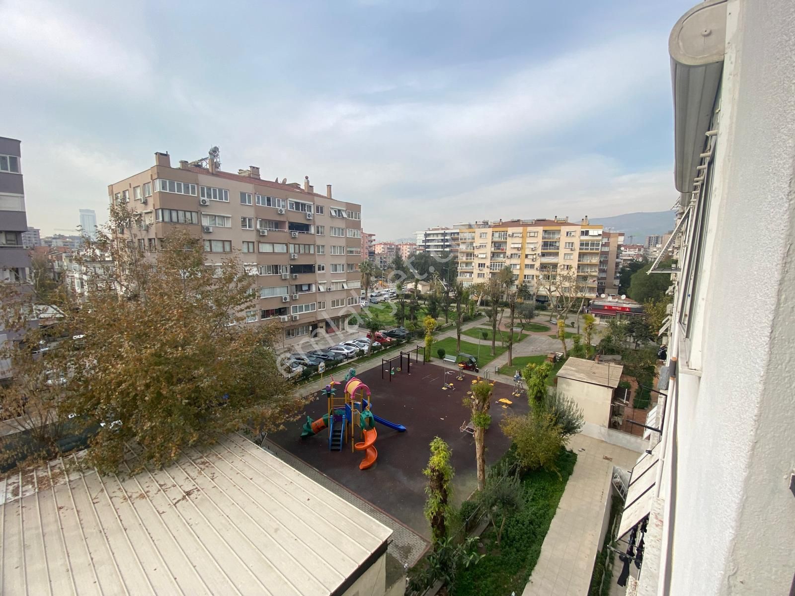 Bayraklı Mansuroğlu Haşim İşcan Caddesinde 3+1 Kiralık Daire - Görsel 9