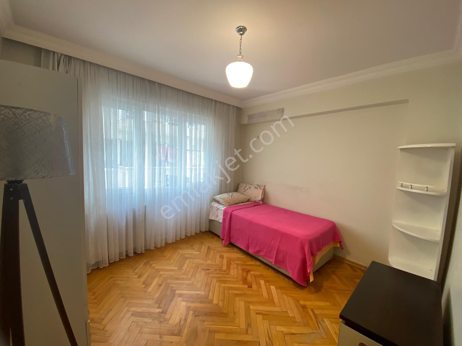 Bayraklı Mansuroğlu Haşim İşcan Caddesinde 3+1 Kiralık Daire - Görsel 13