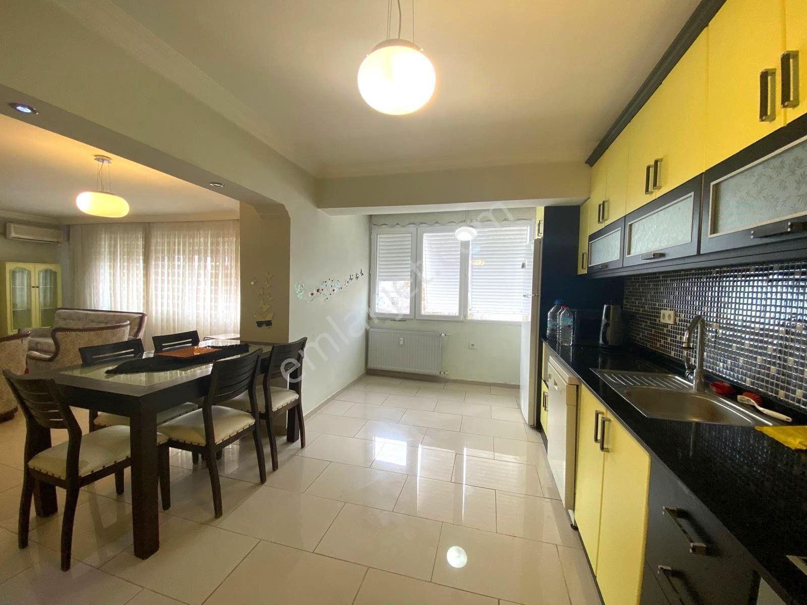 Bayraklı Mansuroğlu Haşim İşcan Caddesinde 3+1 Kiralık Daire - Görsel 3