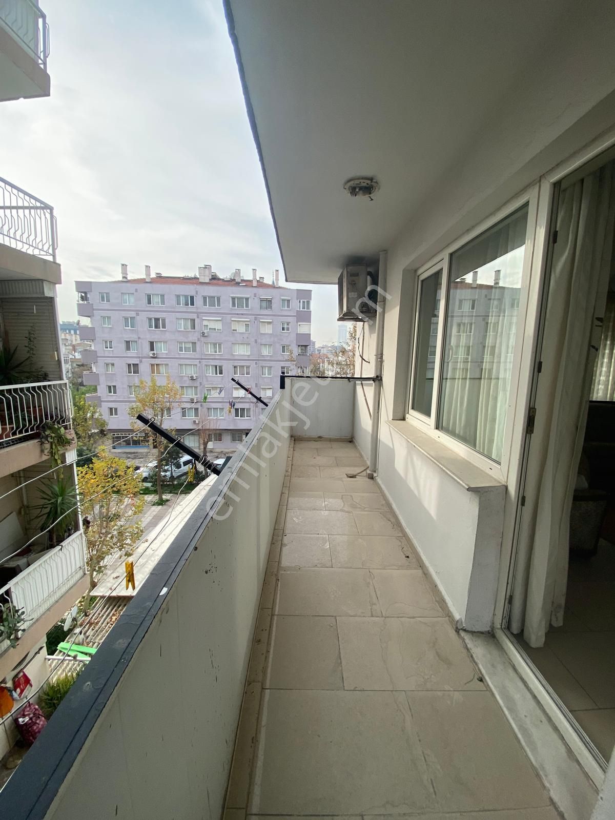Bayraklı Mansuroğlu Haşim İşcan Caddesinde 3+1 Kiralık Daire - Görsel 8