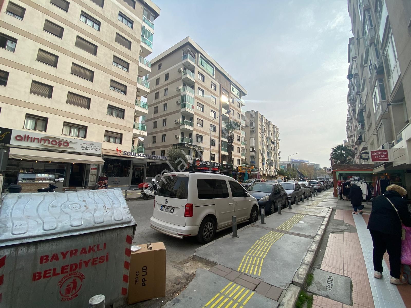 Bayraklı Mansuroğlu Haşim İşcan Caddesinde 3+1 Kiralık Daire - Görsel 27