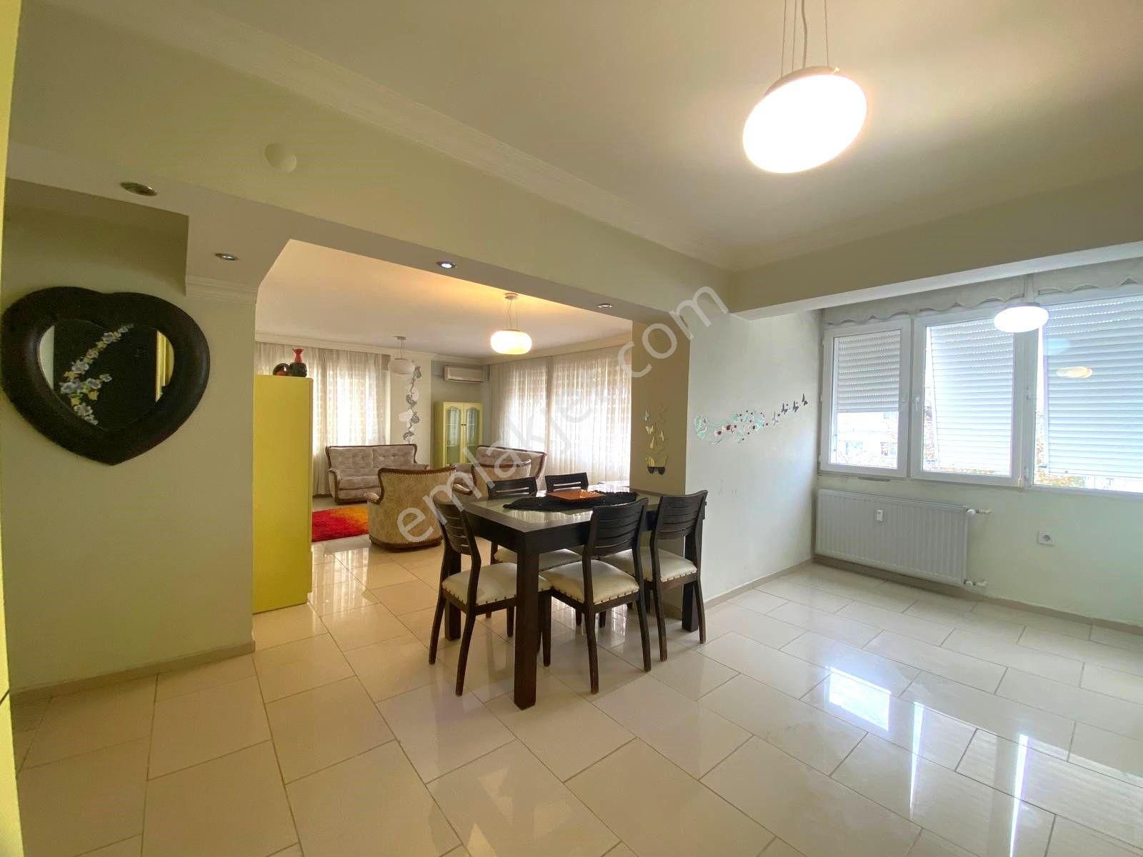 Bayraklı Mansuroğlu Haşim İşcan Caddesinde 3+1 Kiralık Daire - Görsel 5