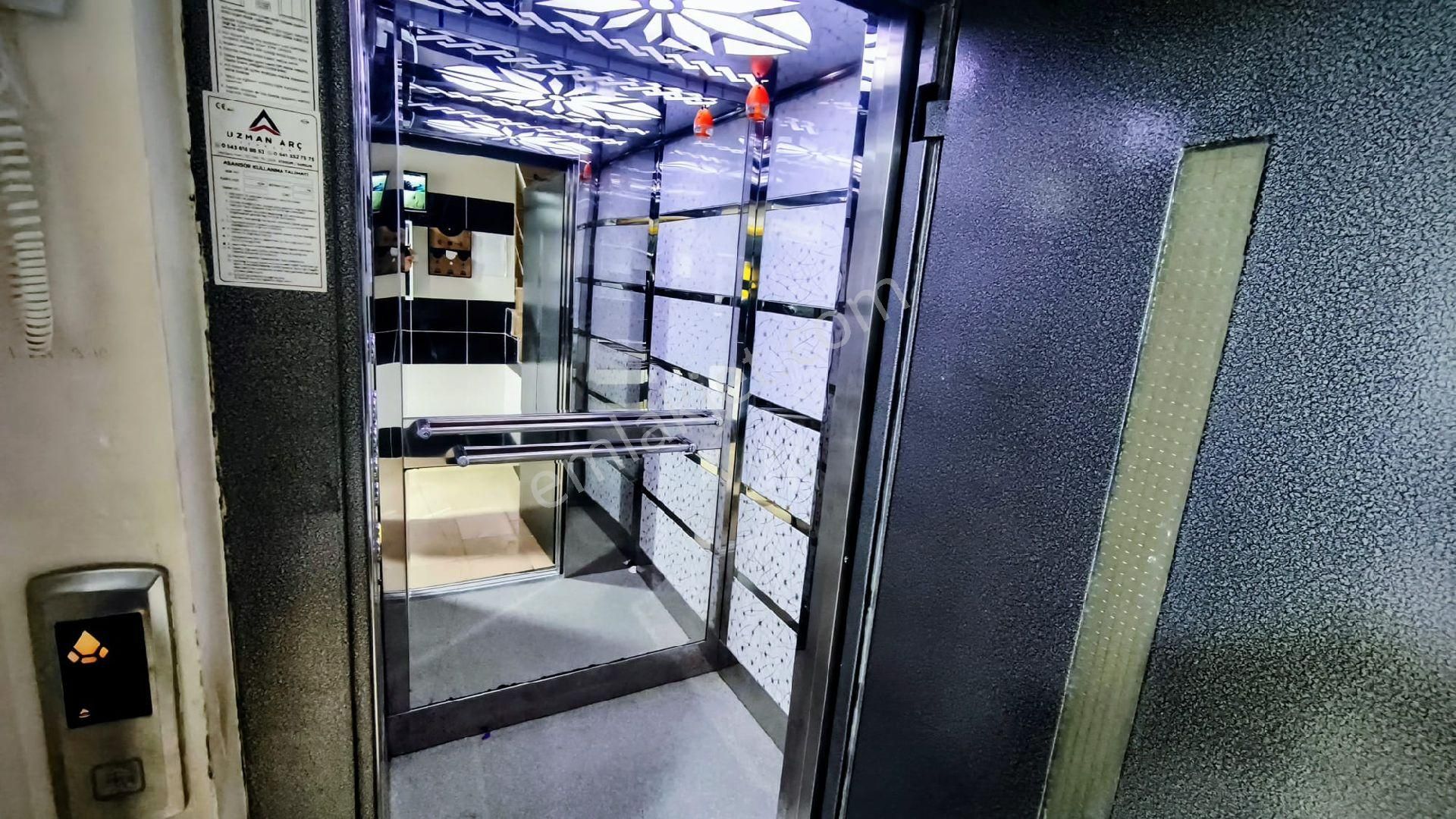 Atakumun Kalbinde, Medikal Park’a Ve Tramvaya Adım Mesafede 3+1 Fırsat Daire - Görsel 11