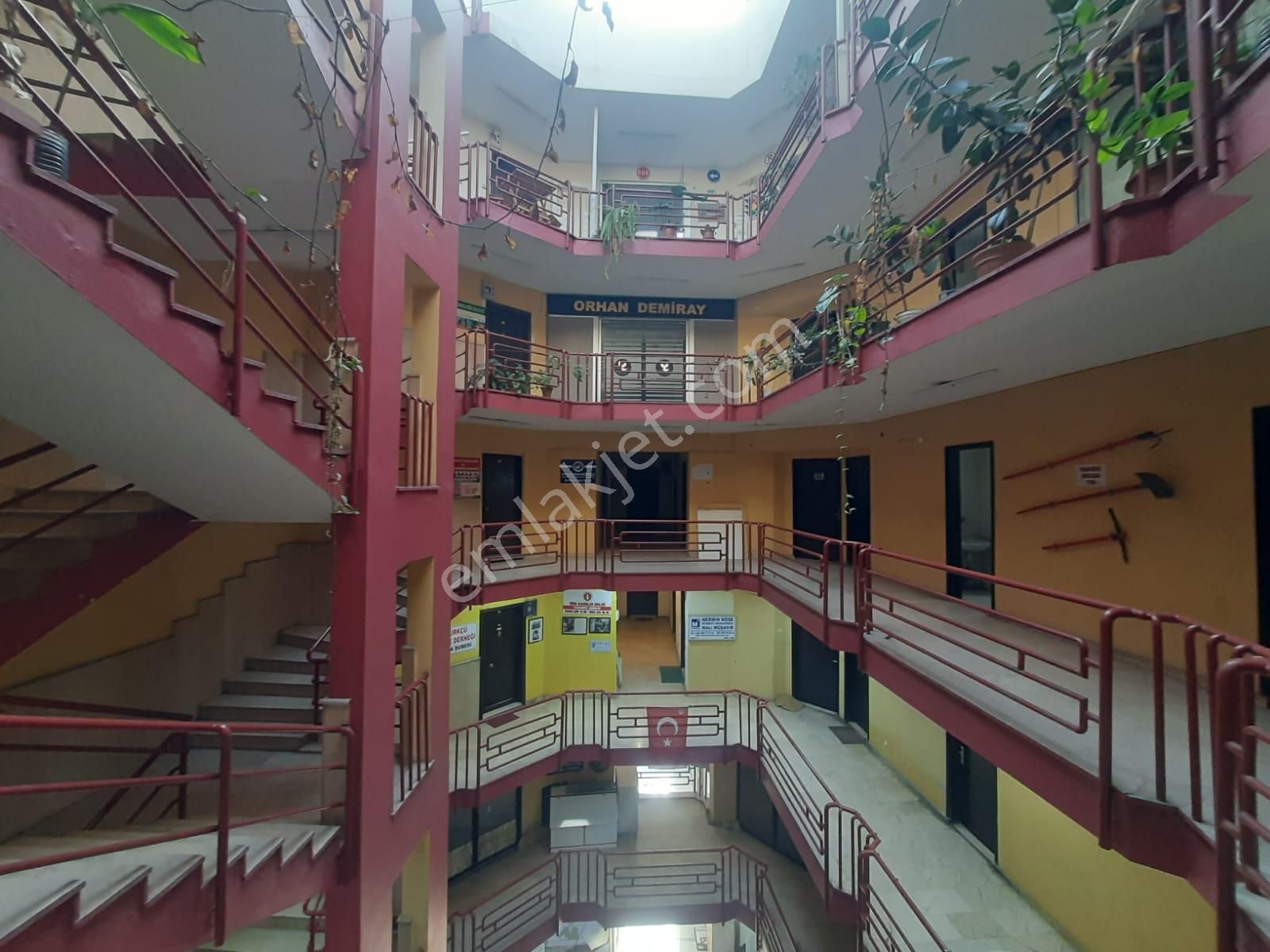 Yeni Cami Atagün İş Merkezinde Kiralık Fırsat Ofisler - Görsel 31