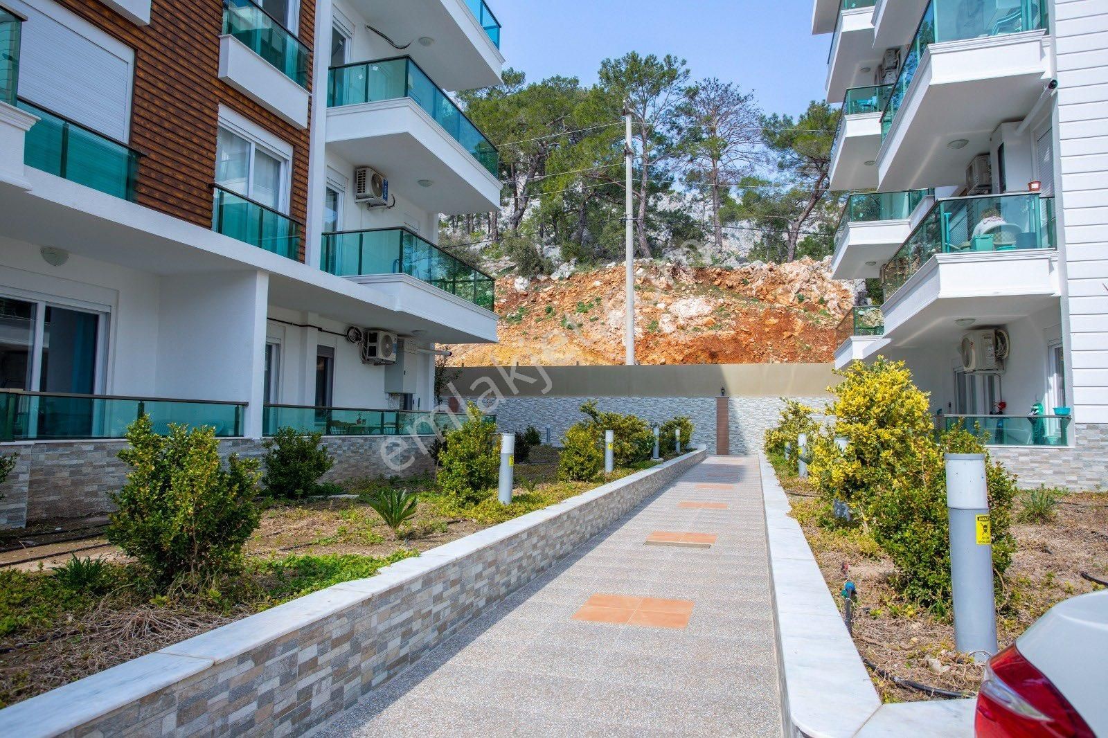 Antalya Konyaaltı Doğalgazlı Güvenlikli Site İçi Tertemiz Yeni Eşyalı Geniş 2+1 Kiralık Daire - Görsel 12