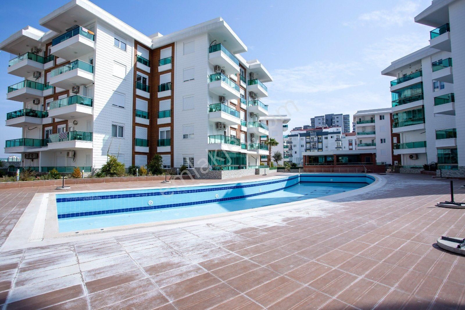 Antalya Konyaaltı Doğalgazlı Güvenlikli Site İçi Tertemiz Yeni Eşyalı Geniş 2+1 Kiralık Daire - Görsel 19