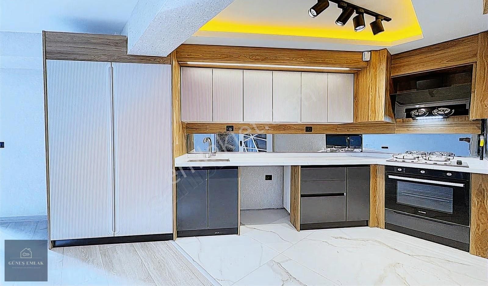 Güneş Emlak Cadde Üzerinde Oturuma Hazır Uygun Fiyatlı 2+1 - Görsel 14