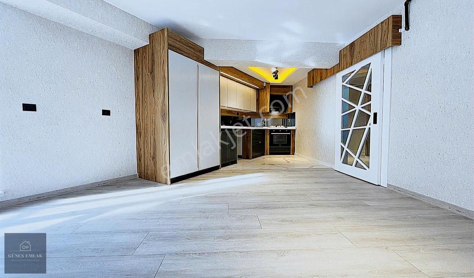 Güneş Emlak Cadde Üzerinde Oturuma Hazır Uygun Fiyatlı 2+1 - Görsel 4