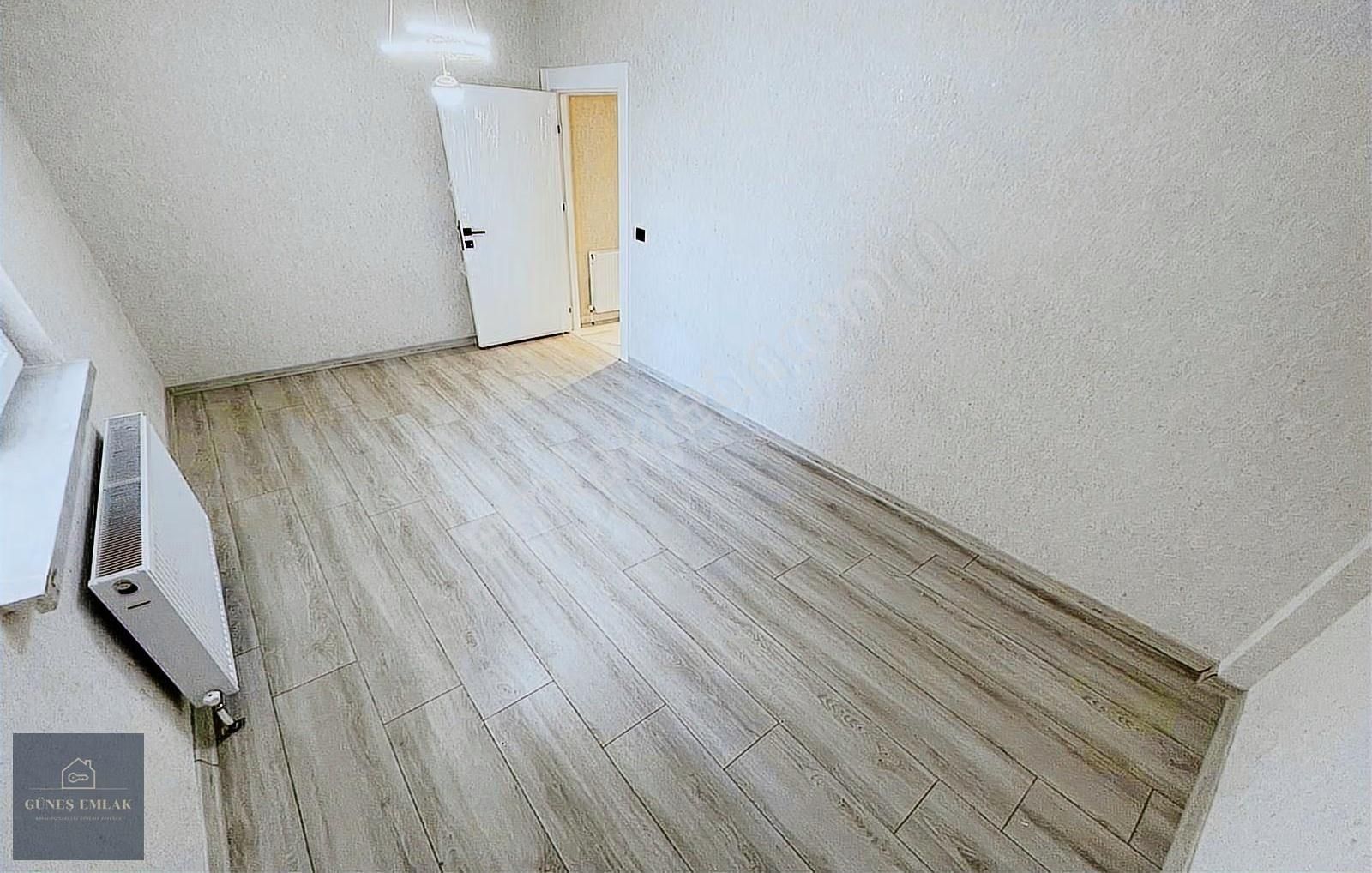 Güneş Emlak Cadde Üzerinde Oturuma Hazır Uygun Fiyatlı 2+1 - Görsel 13