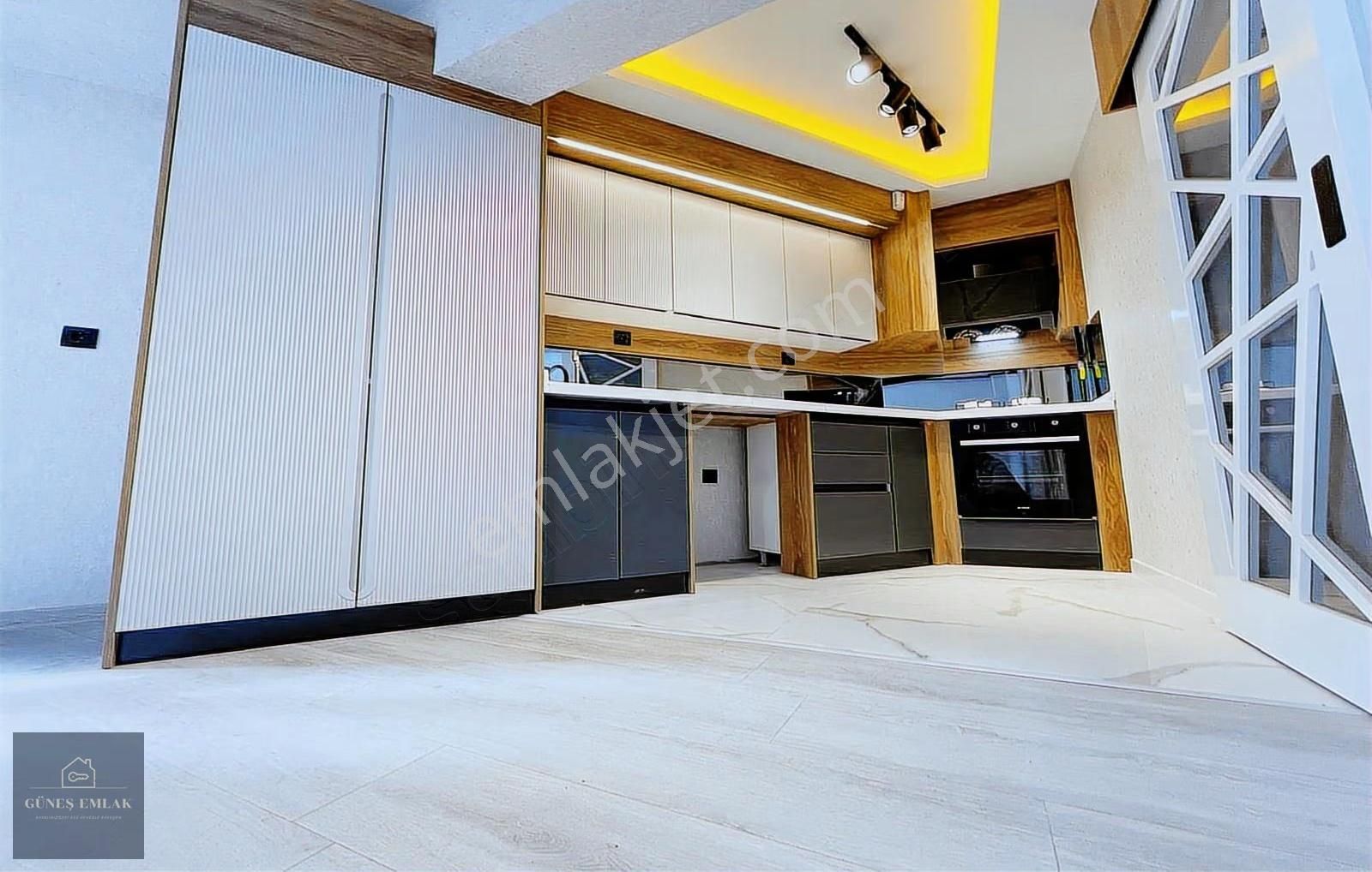 Güneş Emlak Cadde Üzerinde Oturuma Hazır Uygun Fiyatlı 2+1 - Görsel 27