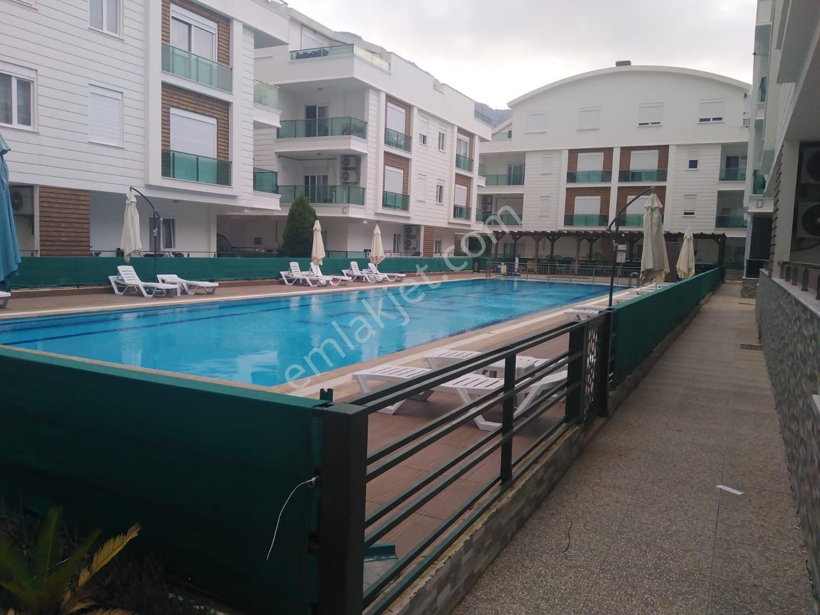 Antalya Konyaaltı Yeni Site İçi Kelepir 2+1 Satılık