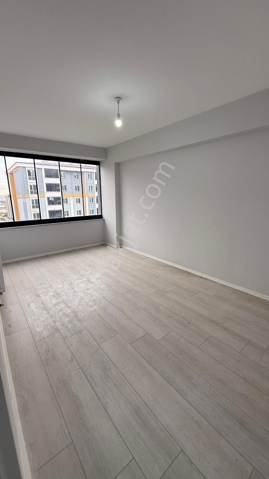 Çerkezköy De 4+1 Site İçinde Avm Ler Bölgesinde Fırsat Daire - Görsel 7