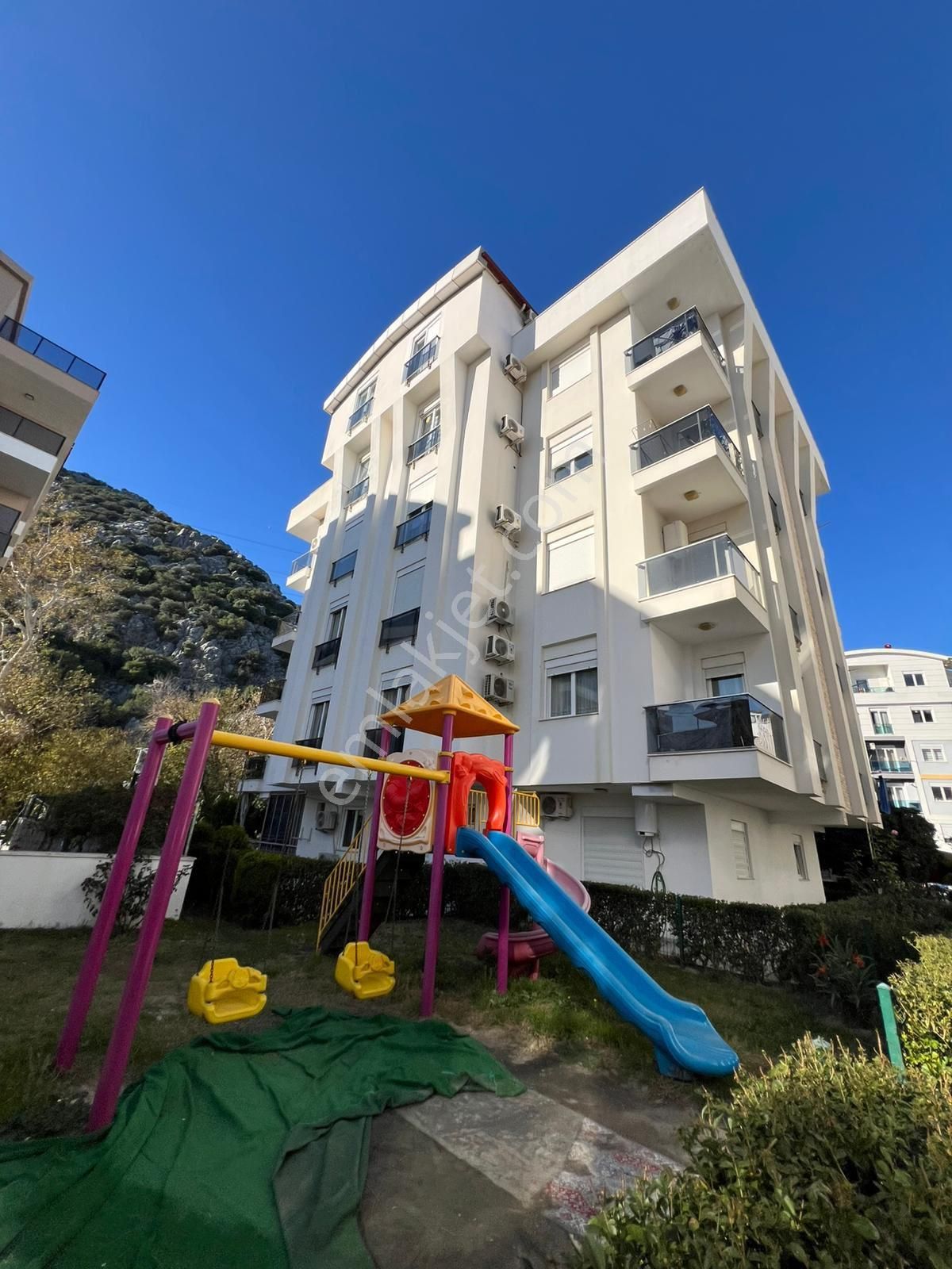 Antalya Konyaaltı Katta Sıfır Eşyalı Çok Geniş Fırsat 1+1 Daire - Görsel 18