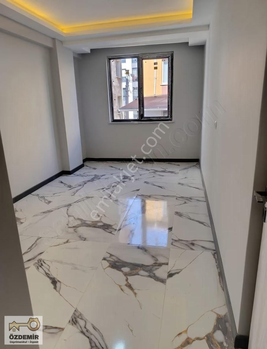 Özdemir'den Fatih Mah.derman Cd. Yakını Satılık Sıfır 1+1 - Görsel 16