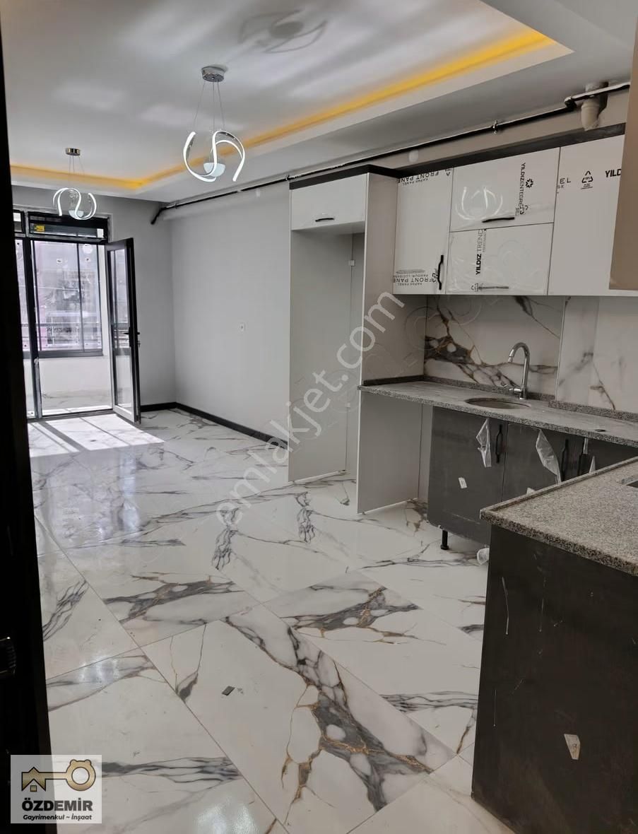 Özdemir'den Fatih Mah.derman Cd. Yakını Satılık Sıfır 1+1 - Görsel 6