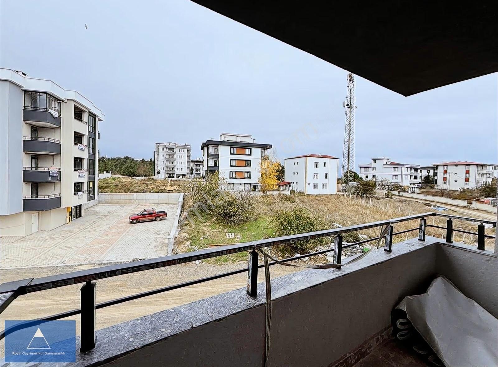 Aziz Işık Bulvarına 1 Parsel Ultra Geniş Yüksek Kredili 1+1 - Görsel 2