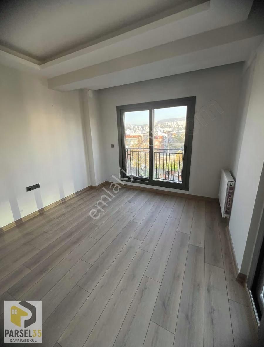 Karşıyaka Şemiklerde Ordu Bulvarı Yakını Sıfır Lüx 2+1 Daire - Görsel 16