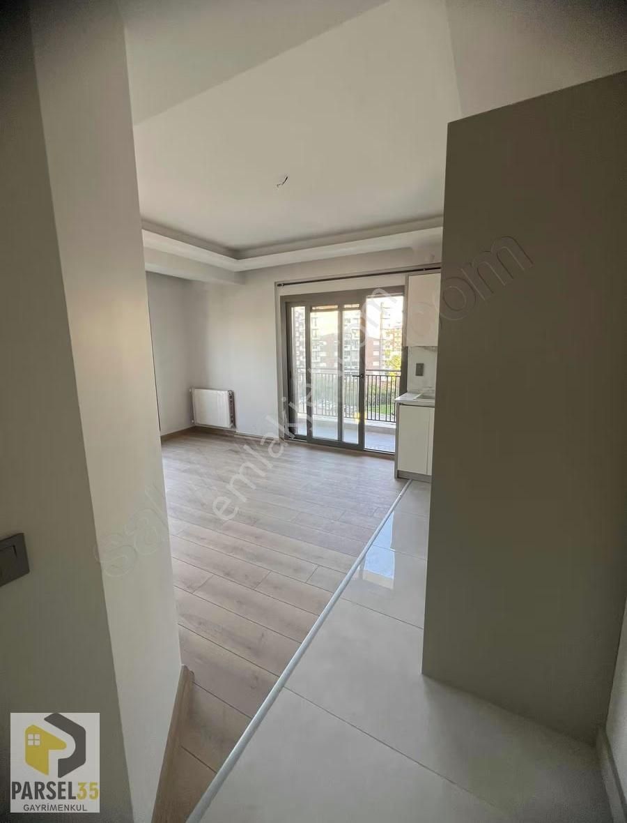 Karşıyaka Şemiklerde Ordu Bulvarı Yakını Sıfır Lüx 2+1 Daire - Görsel 8