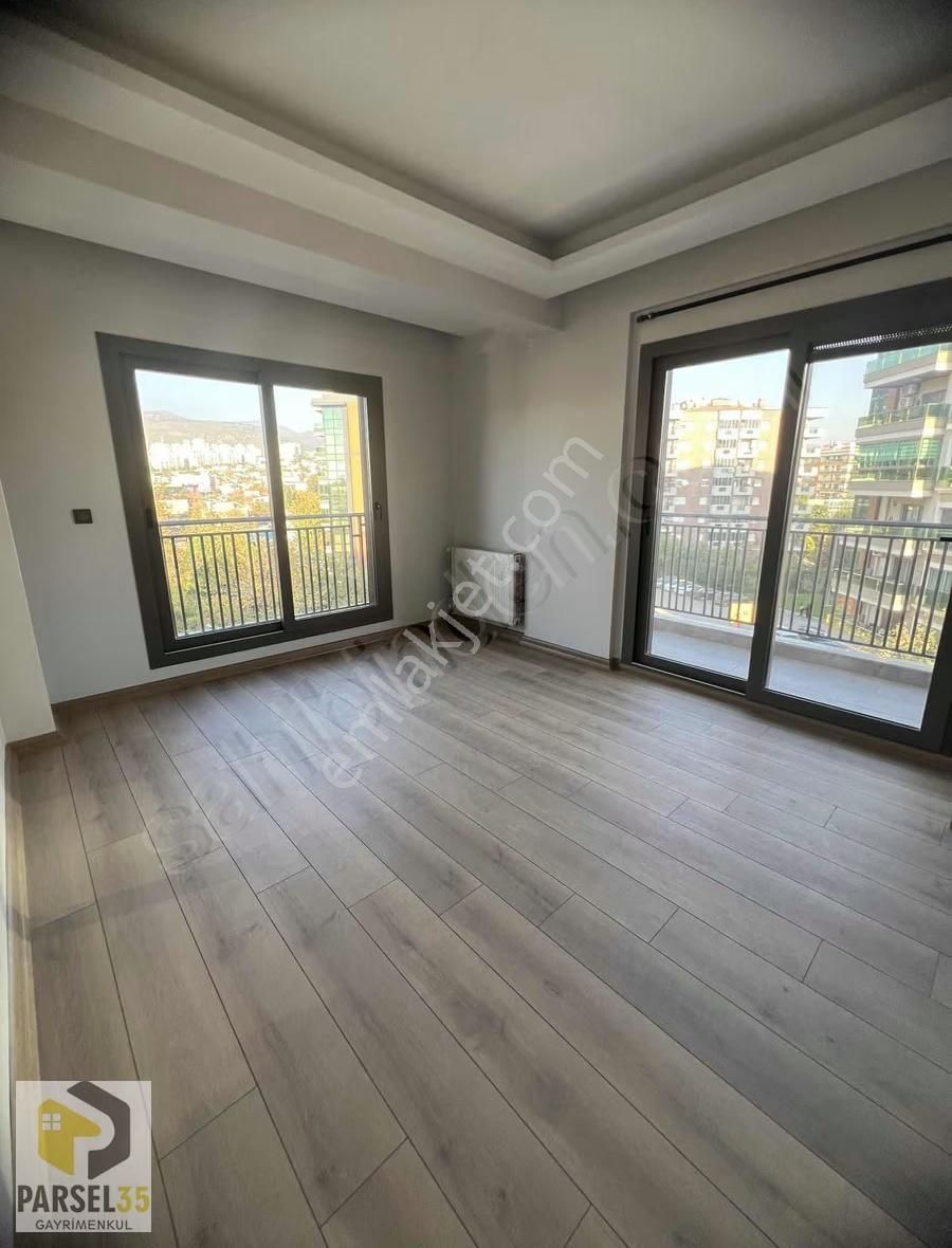 Karşıyaka Şemiklerde Ordu Bulvarı Yakını Sıfır Lüx 2+1 Daire - Görsel 2