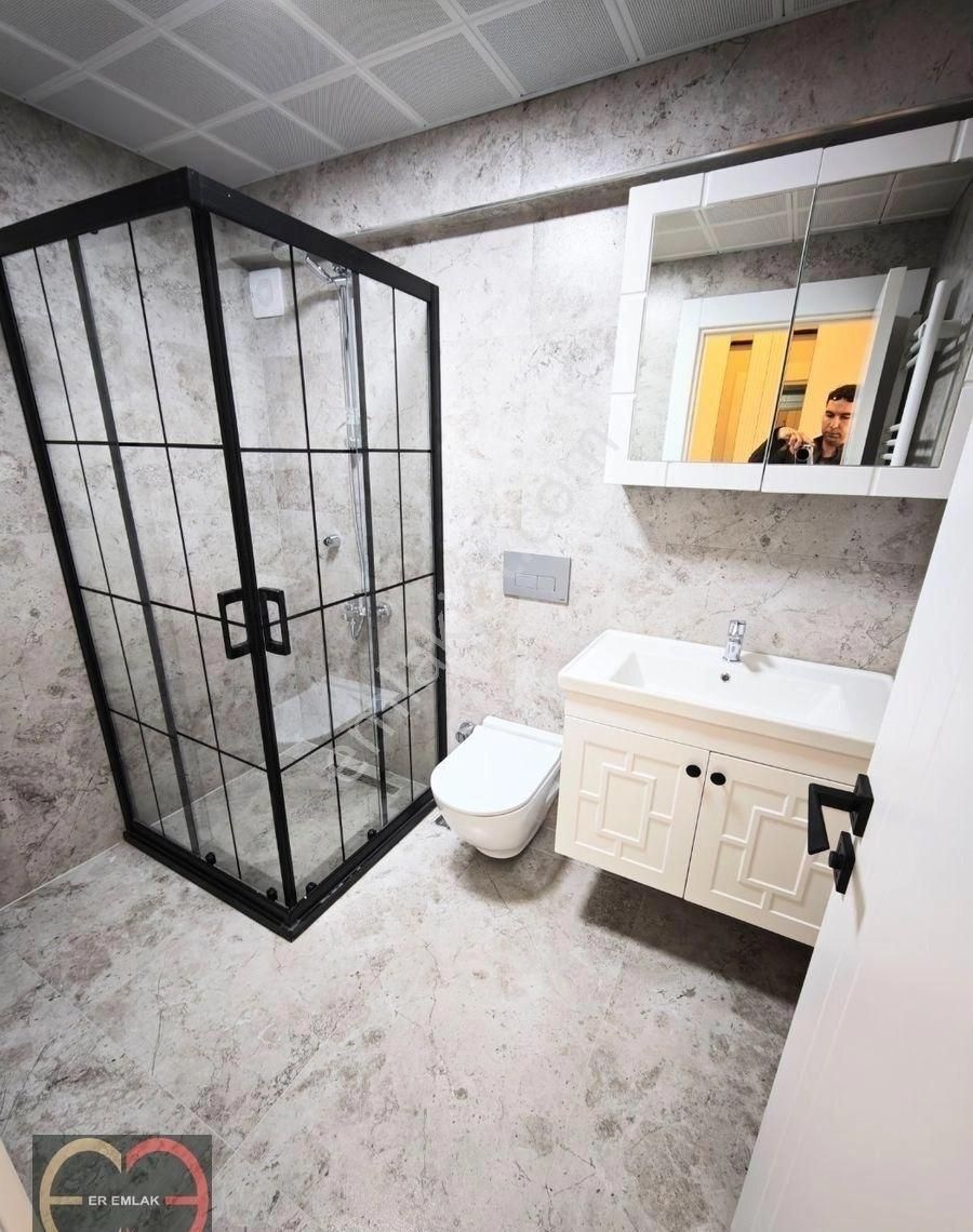 Bahçelievler Satılık Yeni Bina,asansör,otoparklı, Katta 1+1 Daire - Görsel 5