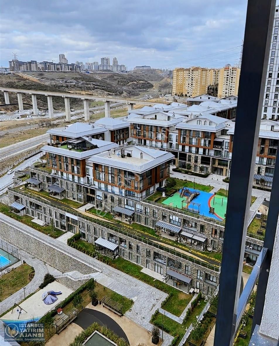 Fırsatt-ayazma Emlak Konutlarında Ara Kat,full Eşyalı 3+1(170m2)