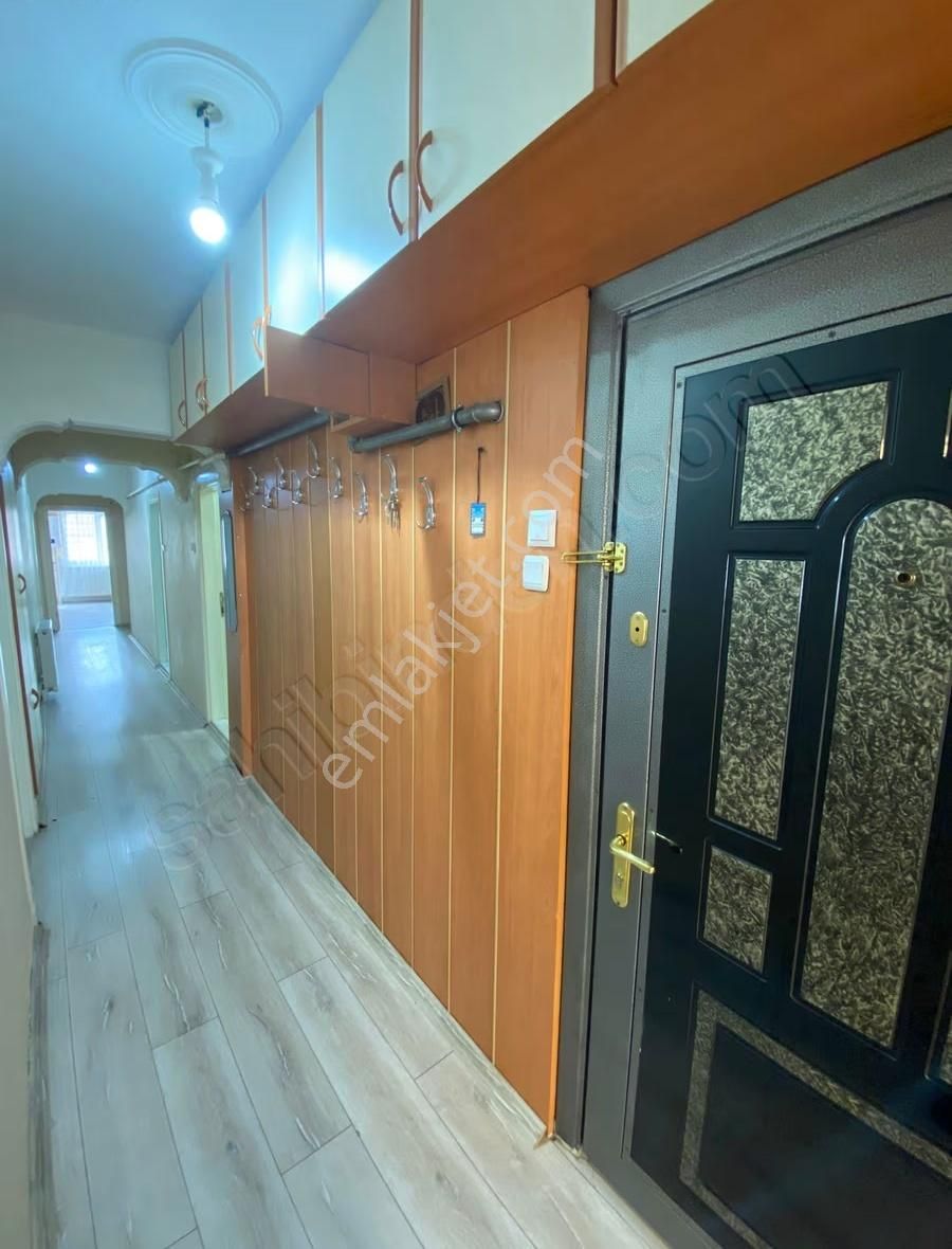 Çırağan Emlak'tan Ömerağa Mah.cadde Yakını Ara Kat 3+1 Daire - Görsel 4