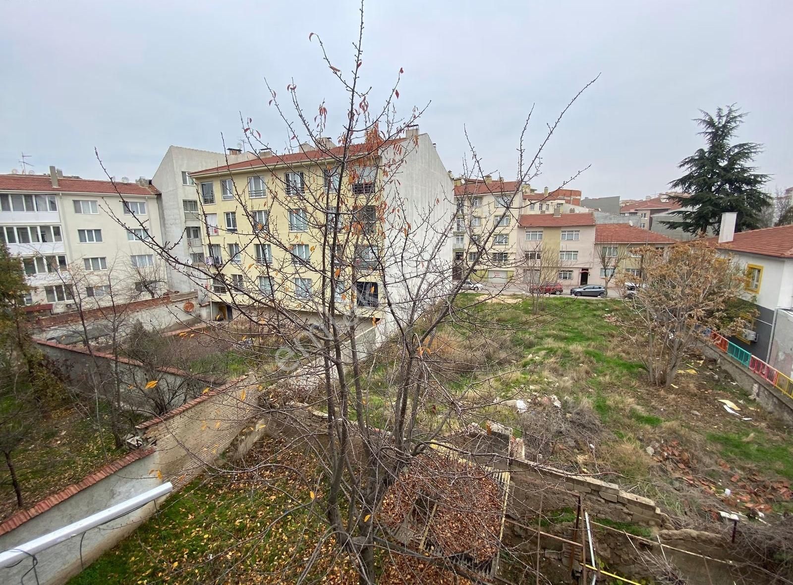 Çırağan Emlak'tan Ömerağa Mah.cadde Yakını Ara Kat 3+1 Daire - Görsel 8