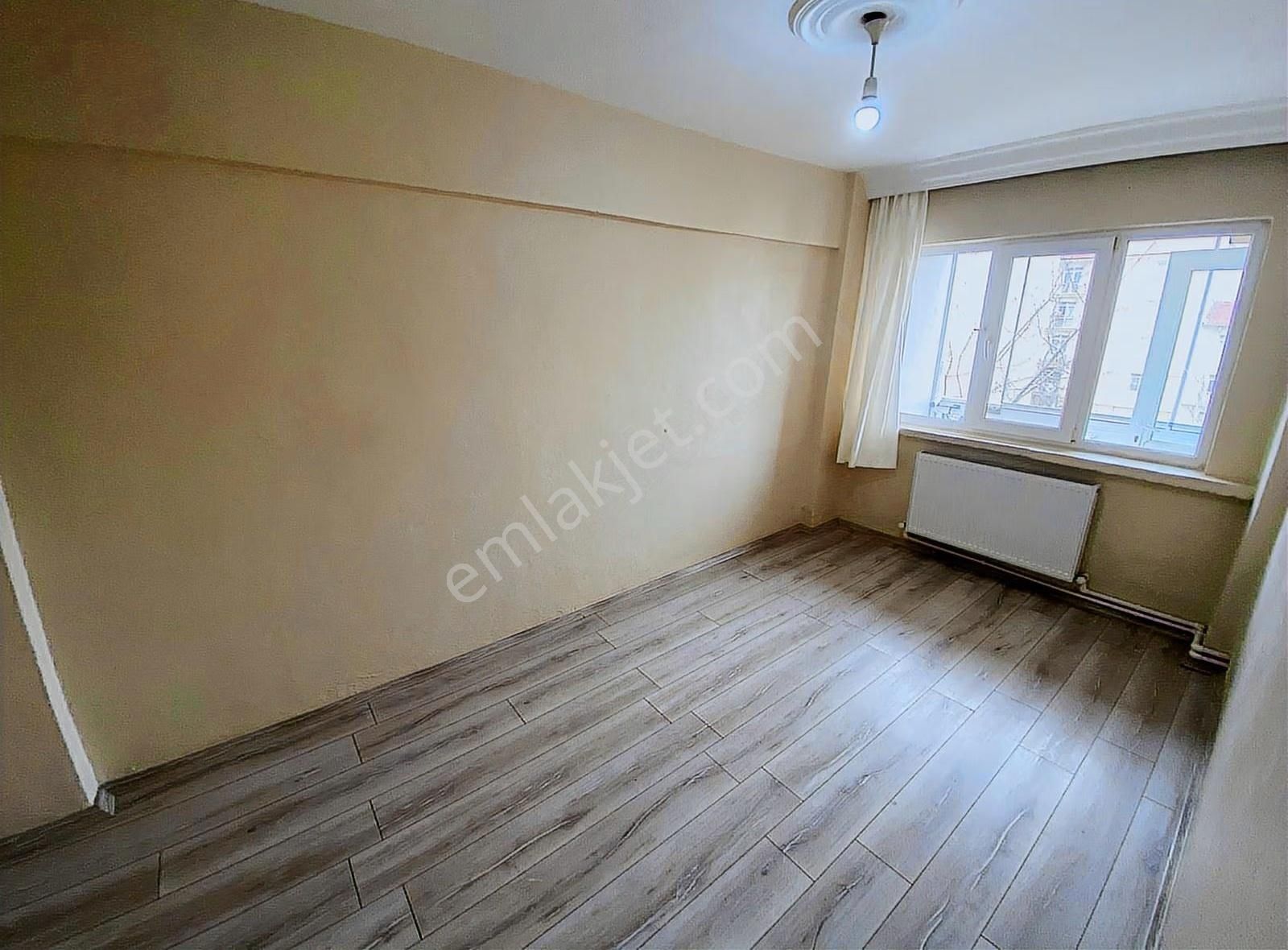 Çırağan Emlak'tan Ömerağa Mah.cadde Yakını Ara Kat 3+1 Daire - Görsel 3