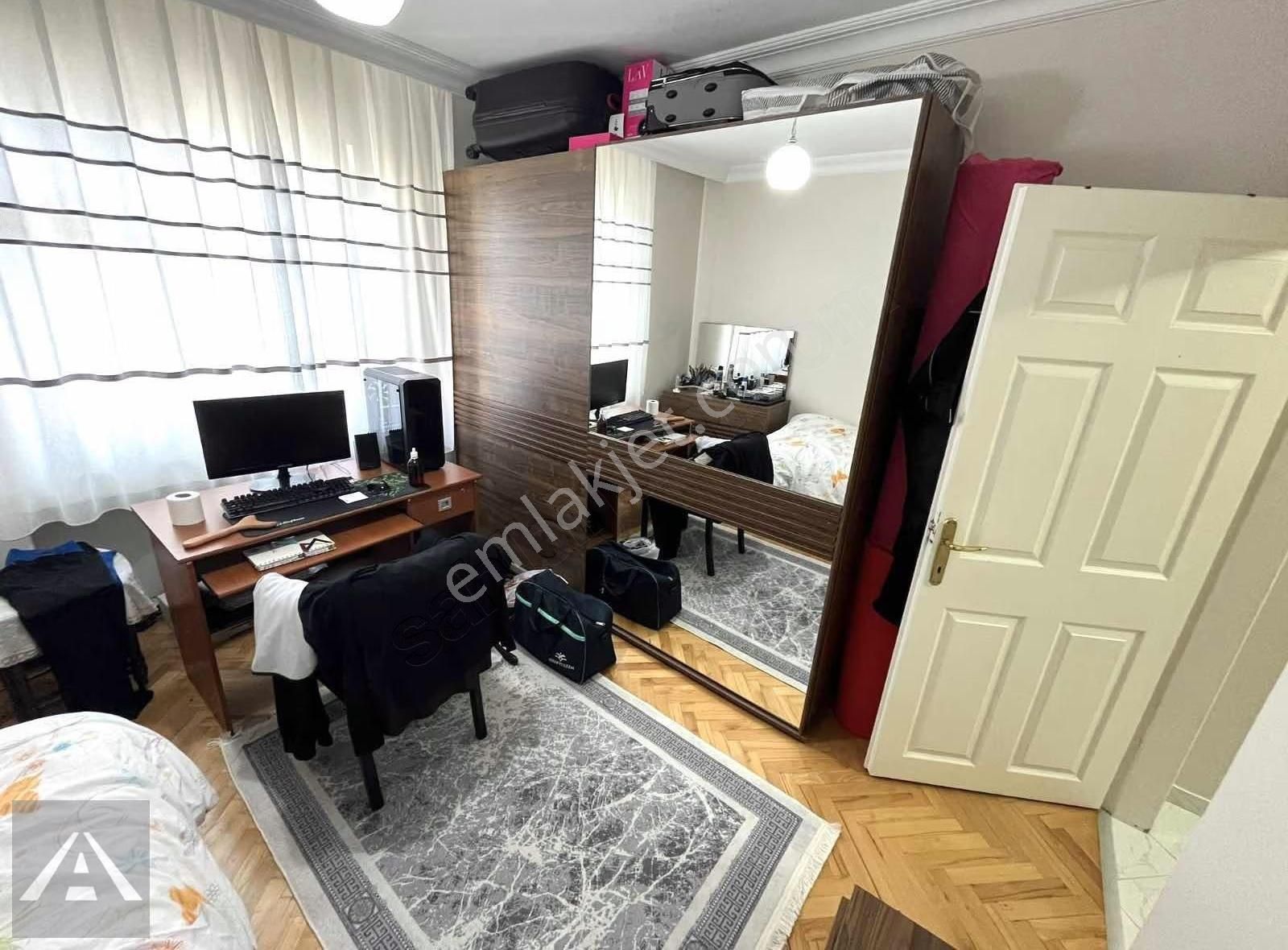 Altıntepe'de Ara Kat Ön Köşe Balkonlu 2+1 - Görsel 11