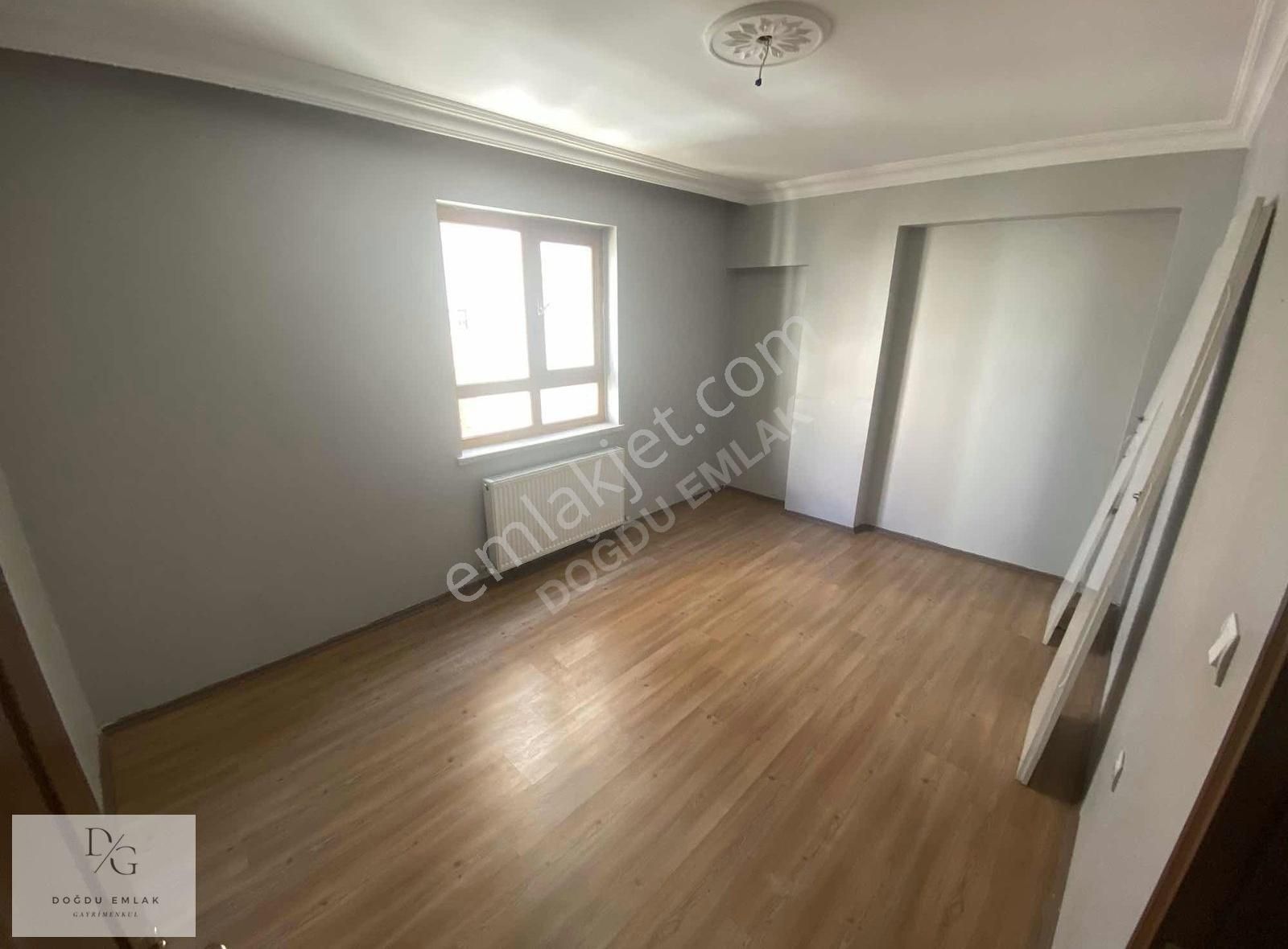 Doğdu Emlak'tan Cadde Üstü 5+1 Teraslı Dublex - Görsel 7