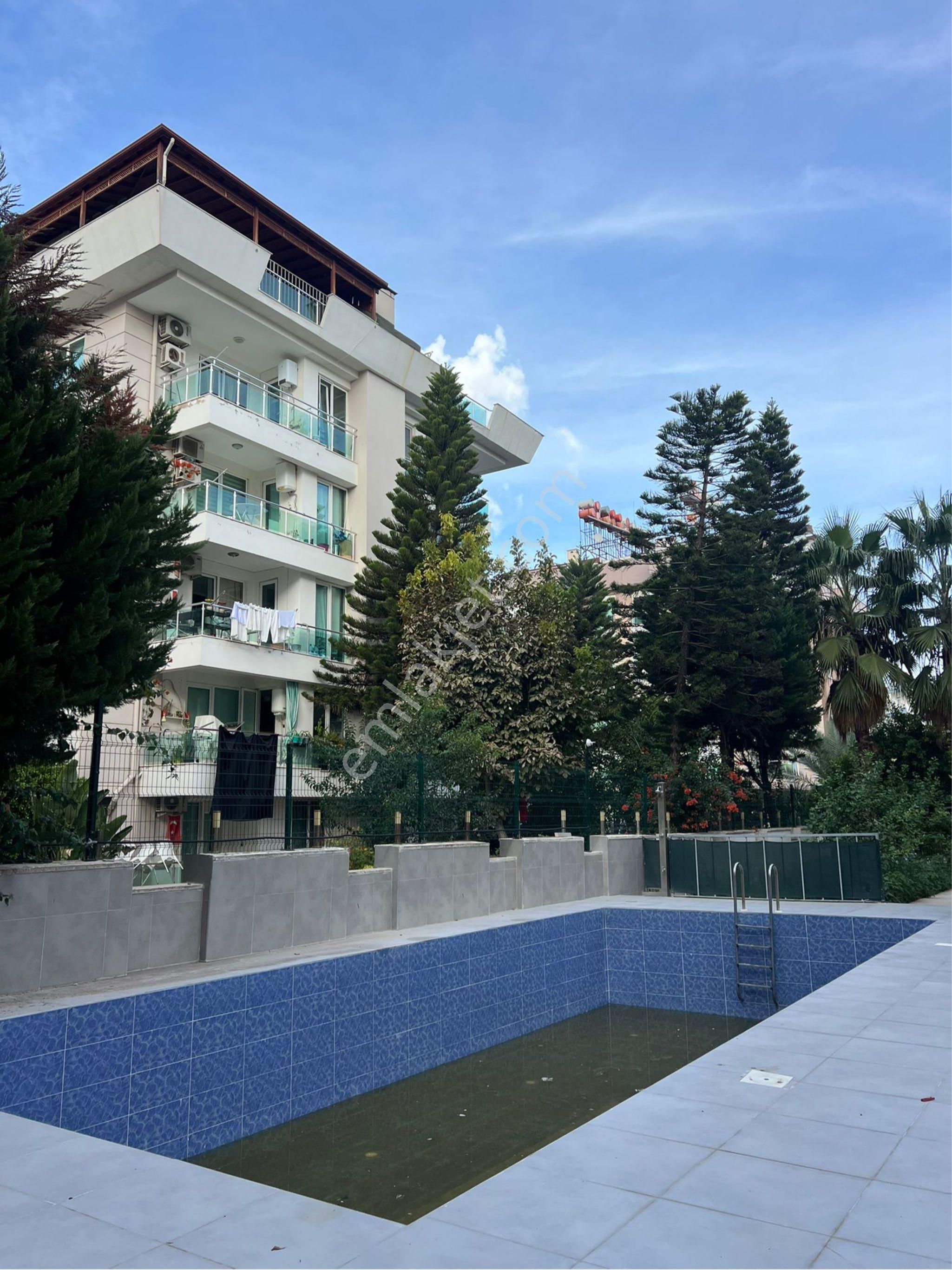 Antalya Konyaaltı Hurma Site İçi Yeni Ve Temiz Eşyalı Geniş 1+1 Full Eşyalı 1+1 Daire - Görsel 13