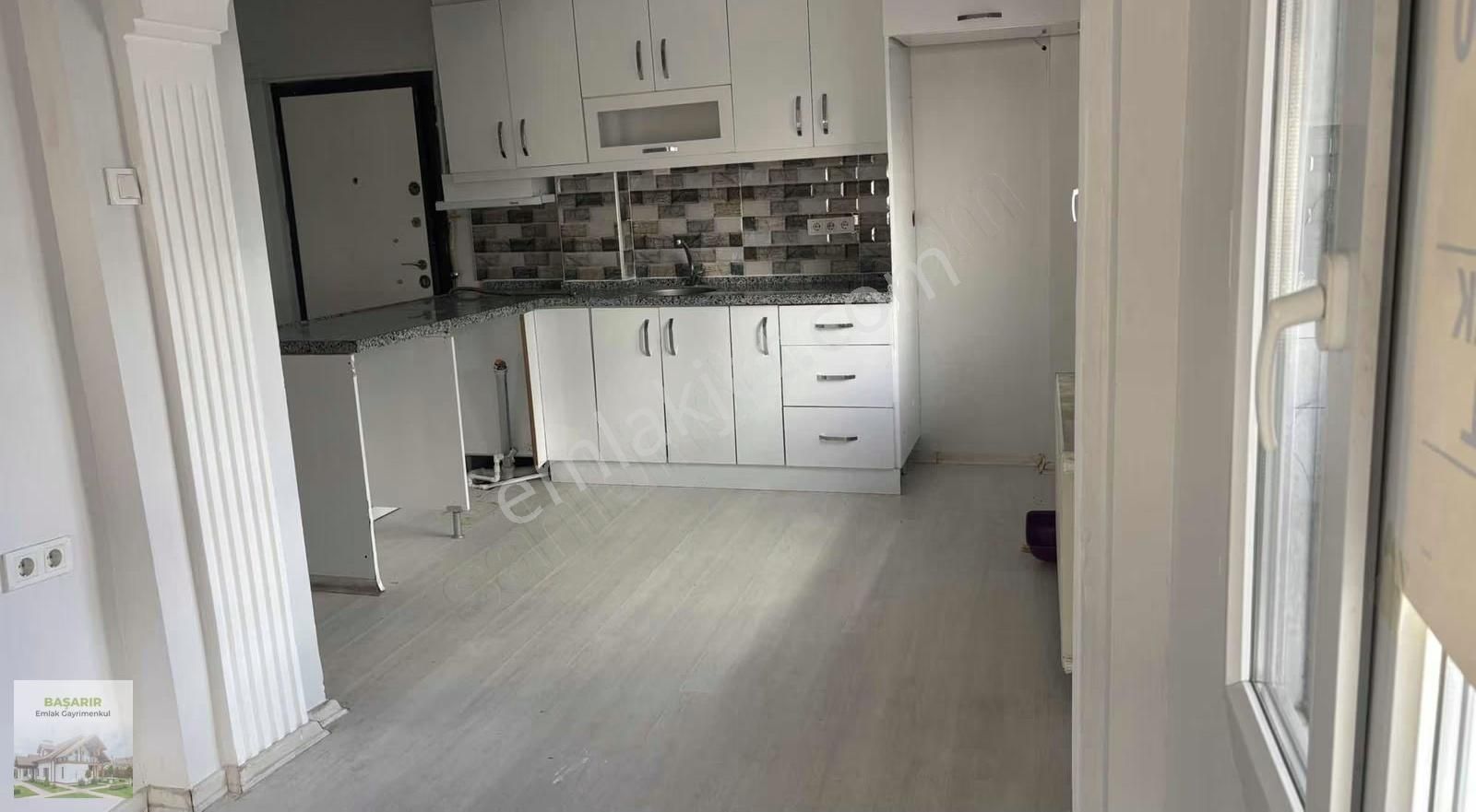 Üçyol Meydanda Doğalgazlı İçiyapılı Köşe Yüksekgiriş Kupon Daire - Görsel 27