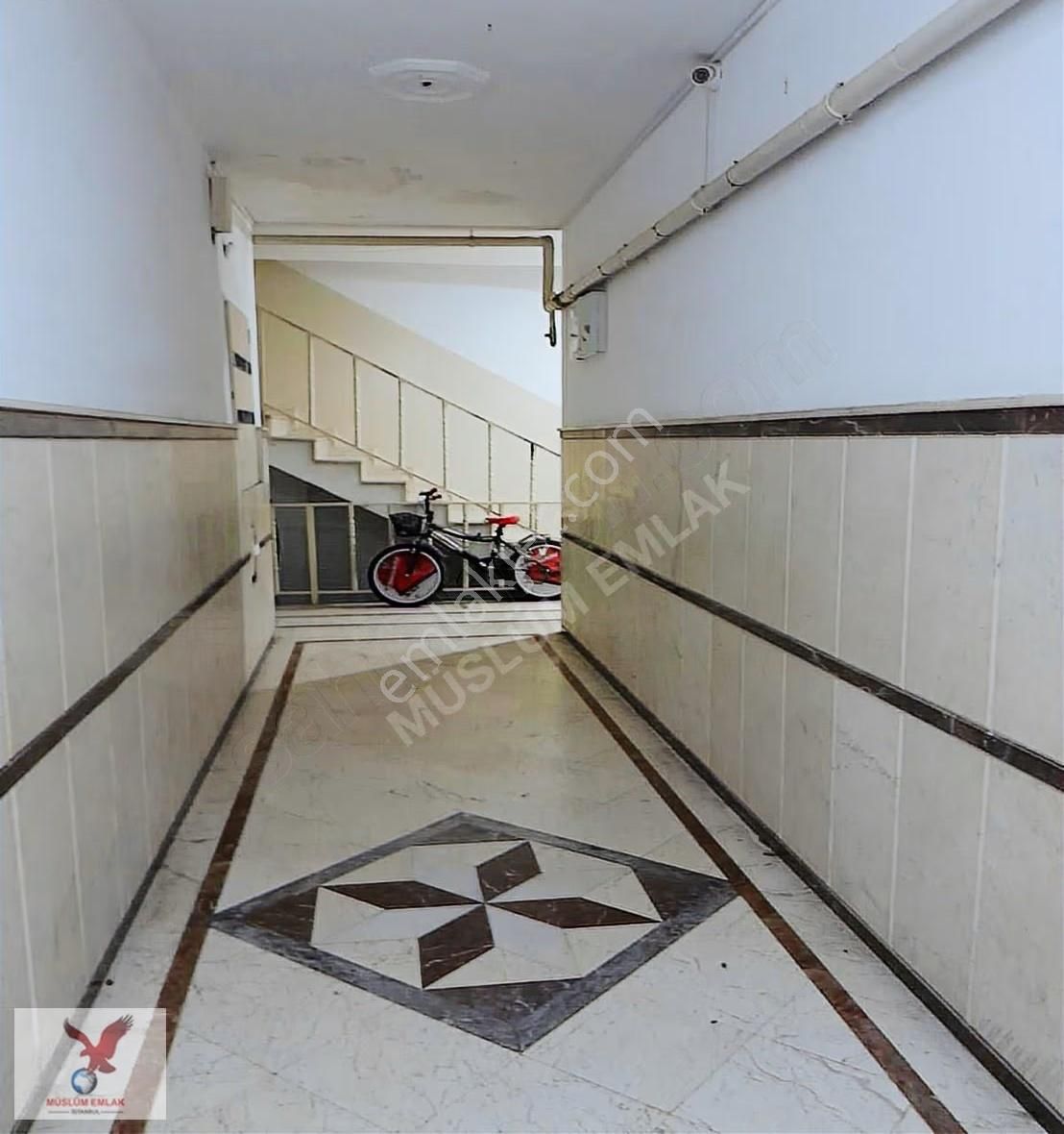 Avcılar Ambarlıda 4+2 240 M2 Emsallerinin Altında Fırsat Daire ! - Görsel 32