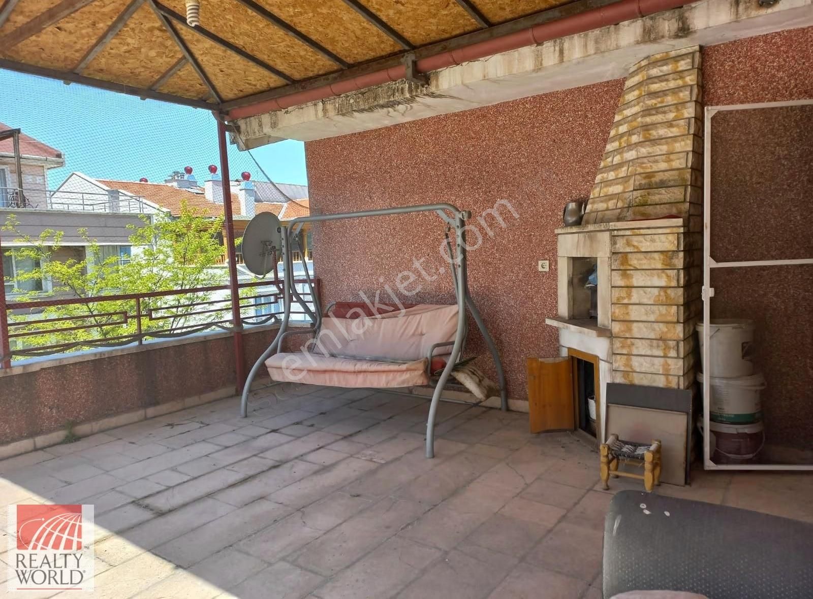 İstasyon Mahallesinde Satılık 5+1 Dublexs Daire - Görsel 2